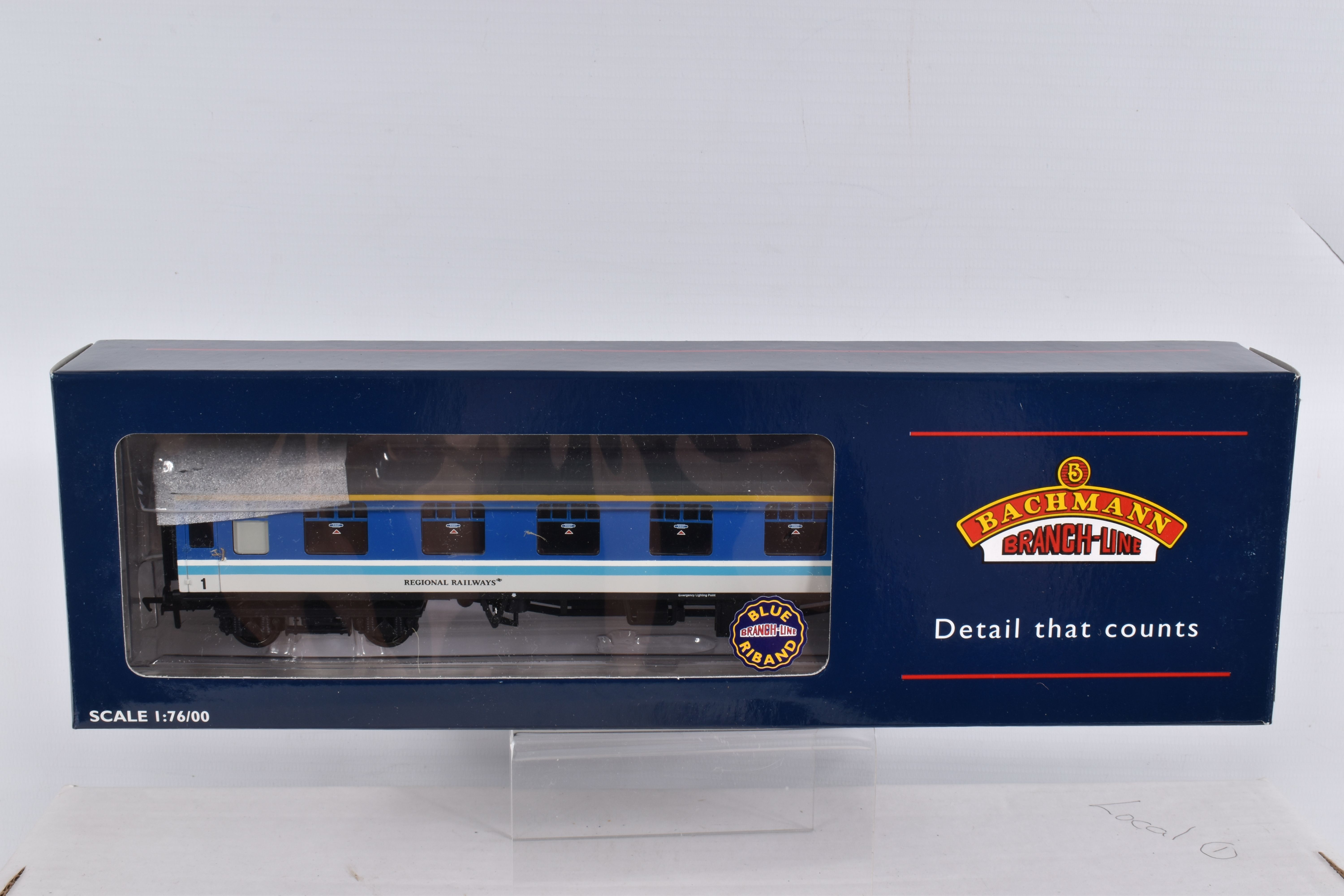 SIX BOXED OO GAUGE BACHMANN BRANCHLINE MODEL RAILWAY COACHES, to include two Mk1 TSO tourist - Image 10 of 13