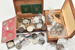 A PLASTIC TRAY OF MIXED COINAGE, to include 2x 1951 Festival Crown coins, 3x 1797 Cartwheel Two