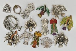 A SELECTION OF MAINLY SCOTTISH RELATED JEWELLERY, to include various thistle brooches, some with