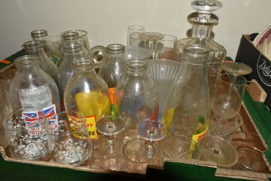 FOUR BOXES OF MIXED CERAMICS AND GLASSWARE to include nine vintage milk bottles with vintage adverts - Image 4 of 6