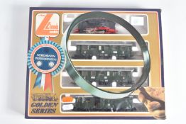 A BOXED LIMA GOLDEN SERIES HO GAUGE NEBENBAHN PERSONENZUG TRAIN SET, No.10 9726 G, comprising