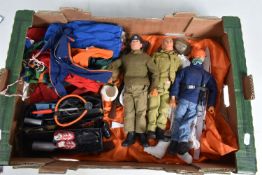 A QUANTITY OF UNBOXED AND ASSORTED PALITOY ACTION MAN FIGURES, CLOTHING AND ACCESSORIES, to