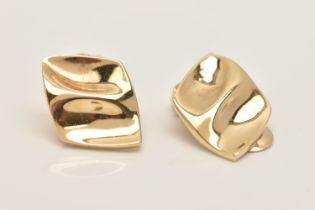 A PAIR OF YELLOW METAL EARRINGS, rhombus form with textured detail, fitted with clip on earring