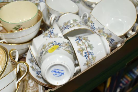 FOUR BOXES OF CERAMIC DINNERWARE AND GLASS, included Aynsley bone china pattern 7949, heavy gilt - Image 8 of 9