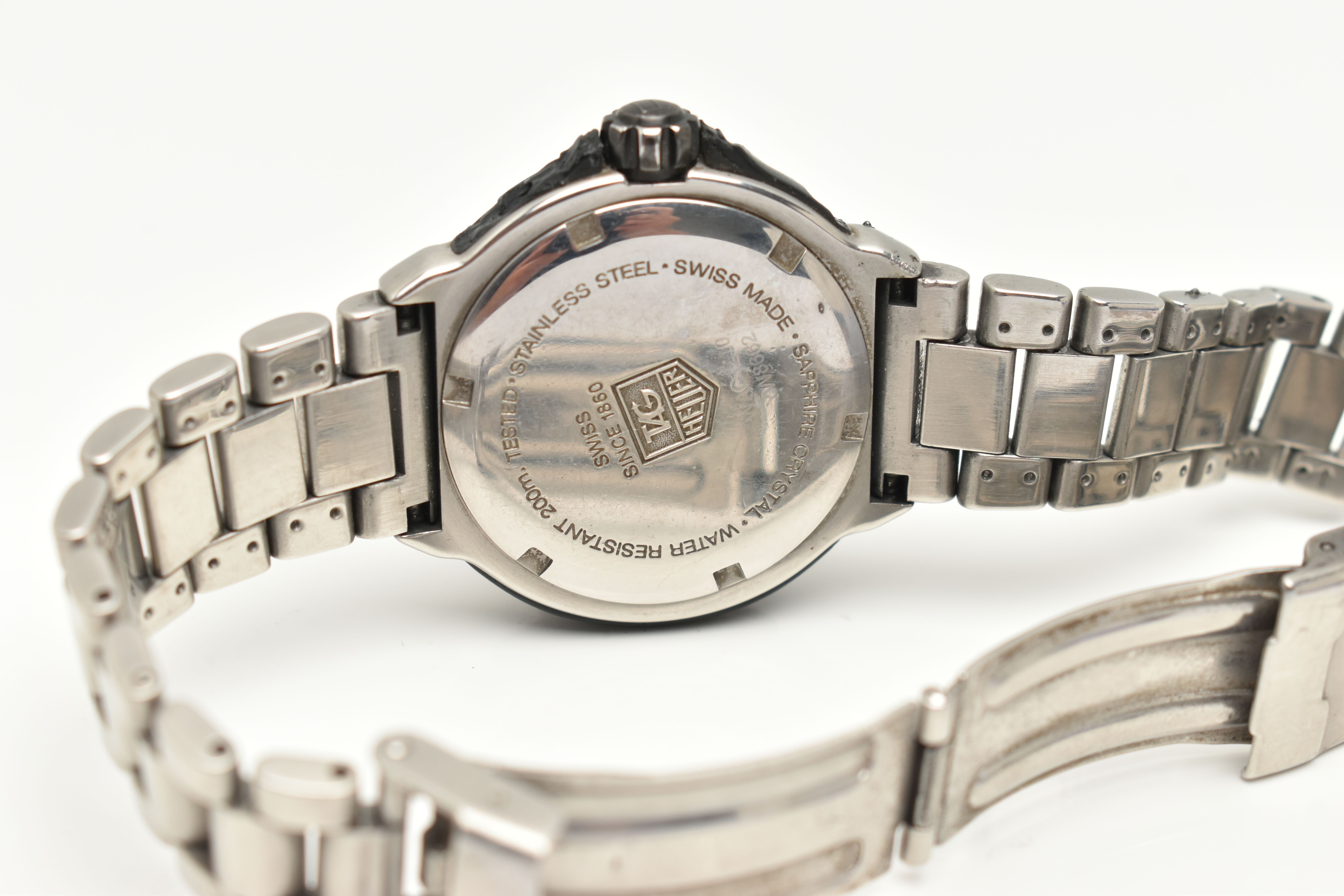 A 'TAG HEUER' FORMULA 1 WRISTWATCH, quartz movement, round black dial signed 'Tag Heuer', baton - Image 5 of 8