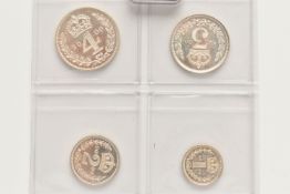 A SET OF ELIZABETH II 2000 MAUNDY MONEY 4d-1d