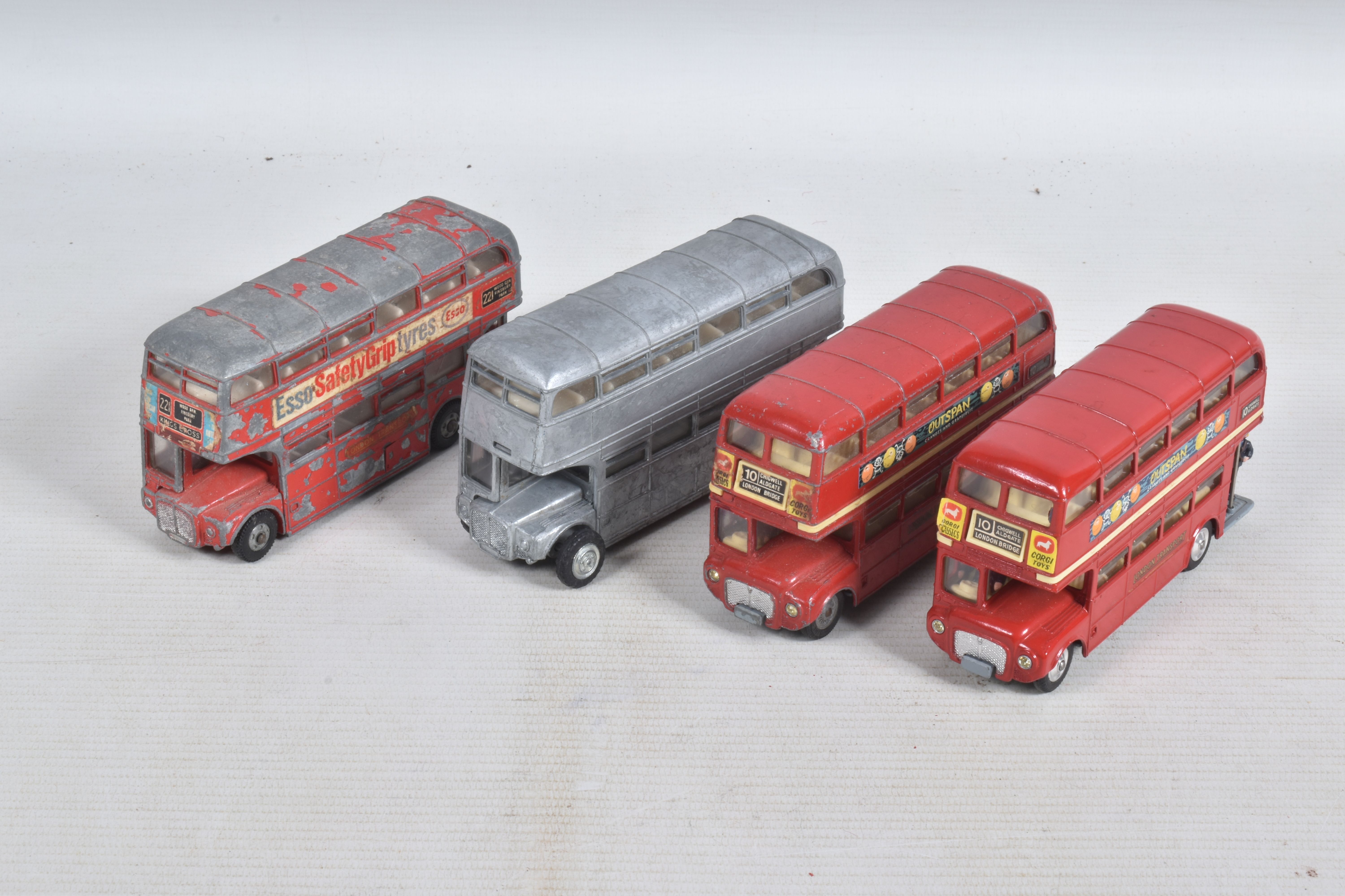 A QUANTITY OF UNBOXED AND AND ASSORTED DINKY AND CORGI TOYS BUS AND COACH MODELS, to include Corgi - Image 2 of 6