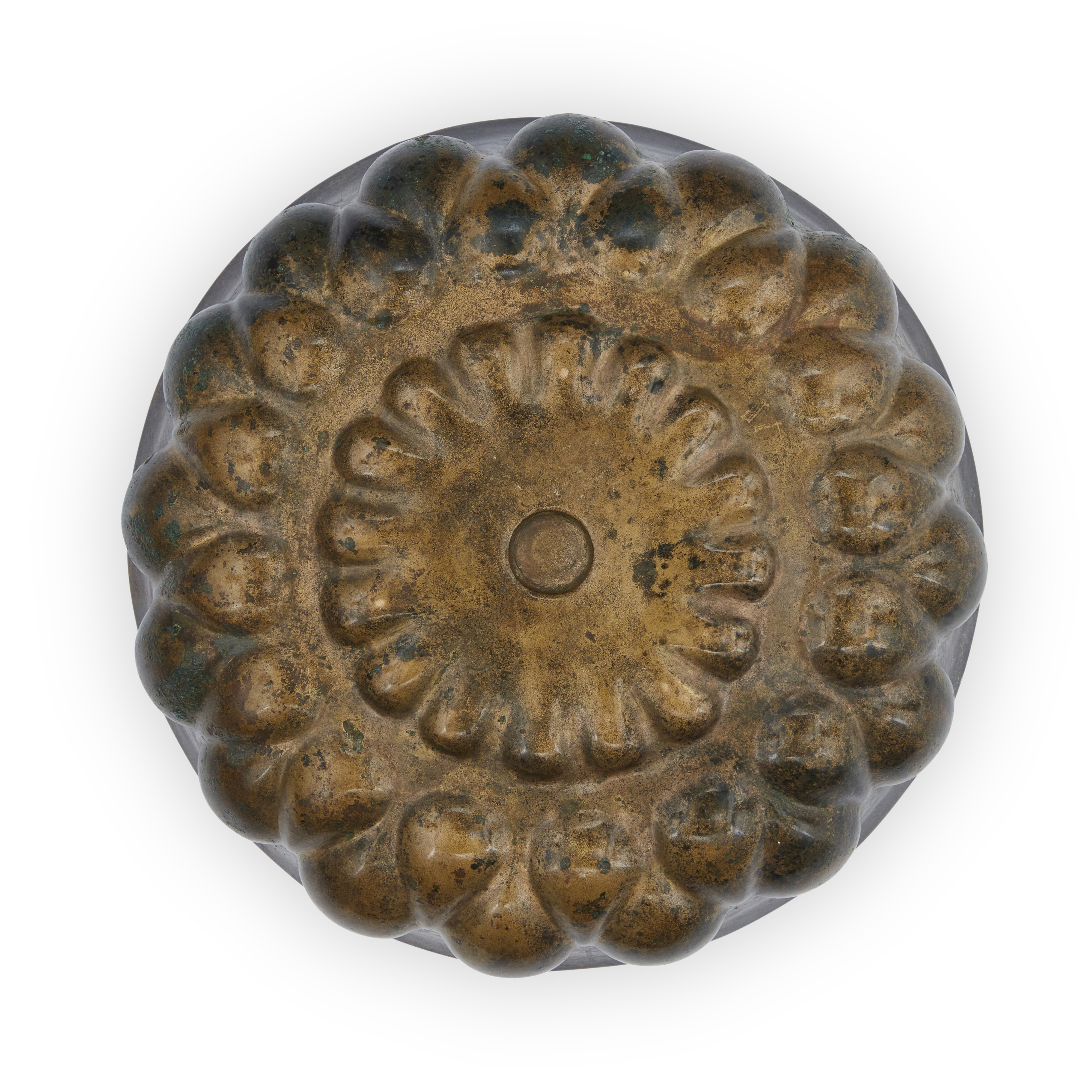 A copper alloy rounded gadrooned dish, Achaemenid Period The body with double drop shaped motif... - Image 3 of 3