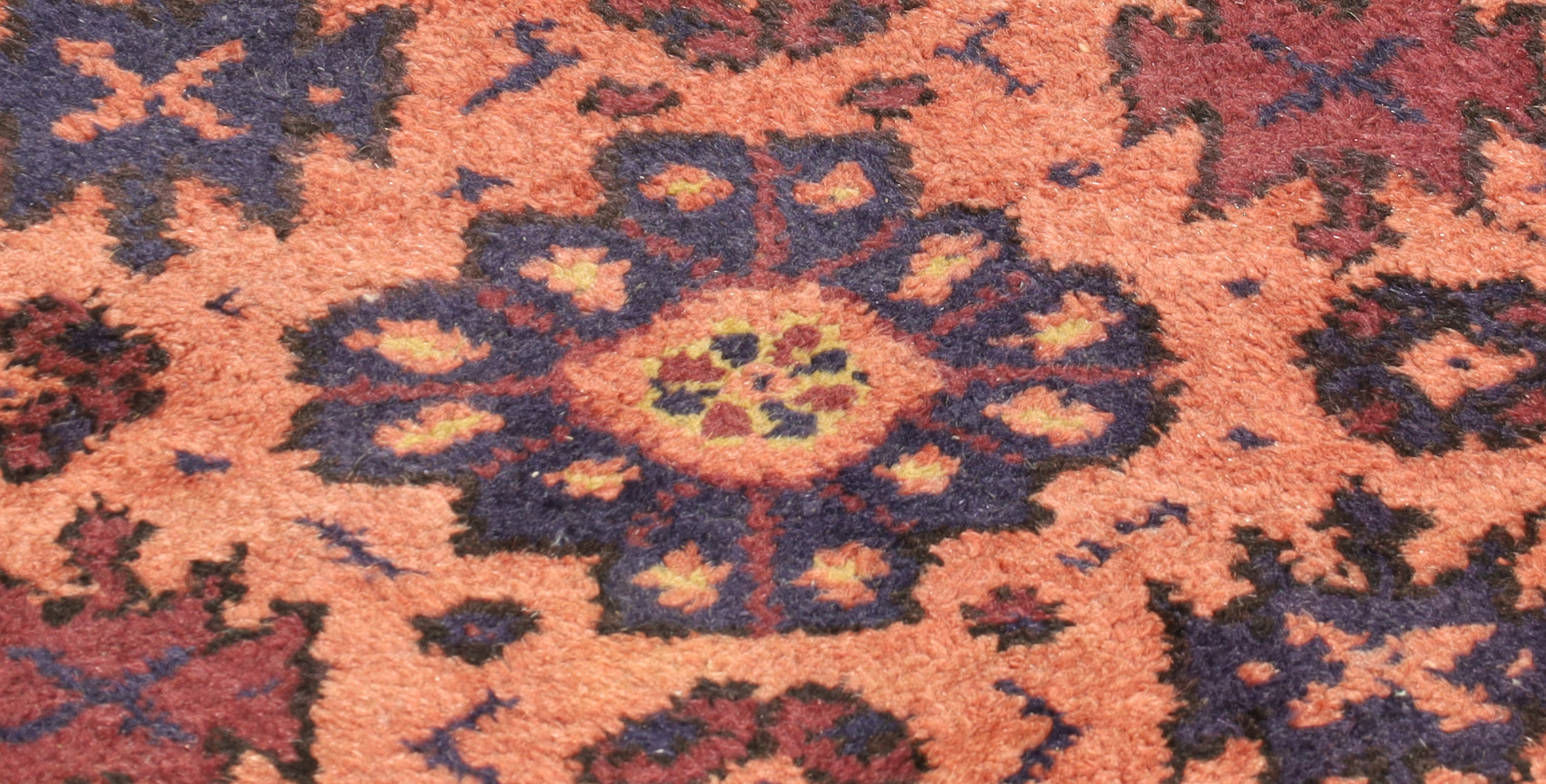 A Persian Zanjan rug, last quarter 20th century, geometric design on a blue and terracotta ground... - Image 3 of 4