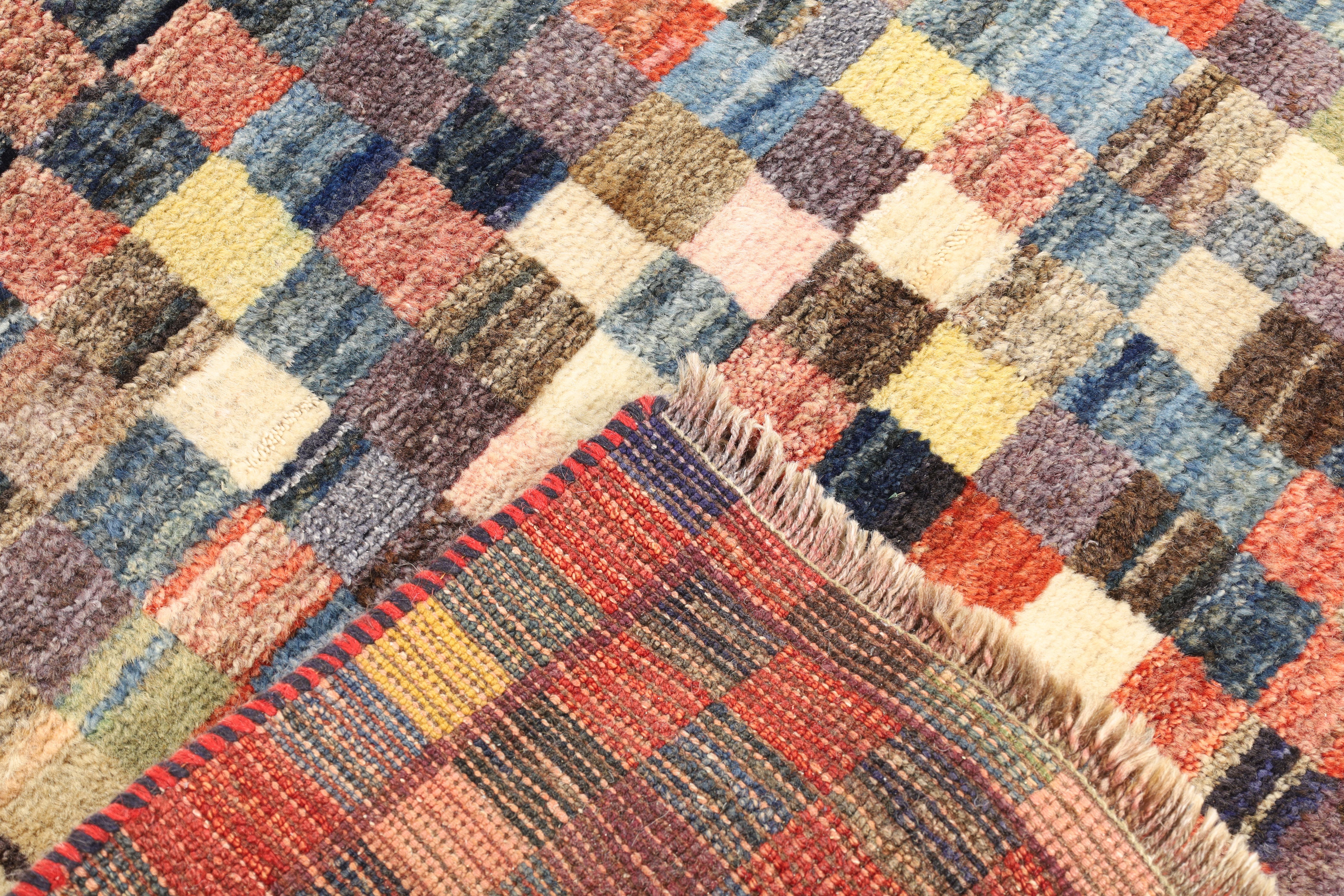 Three modern multi-coloured woolen rugs from tribal rugs Ltd, 175 x 113cm, 182 x 103cm and 165 x ... - Image 8 of 9