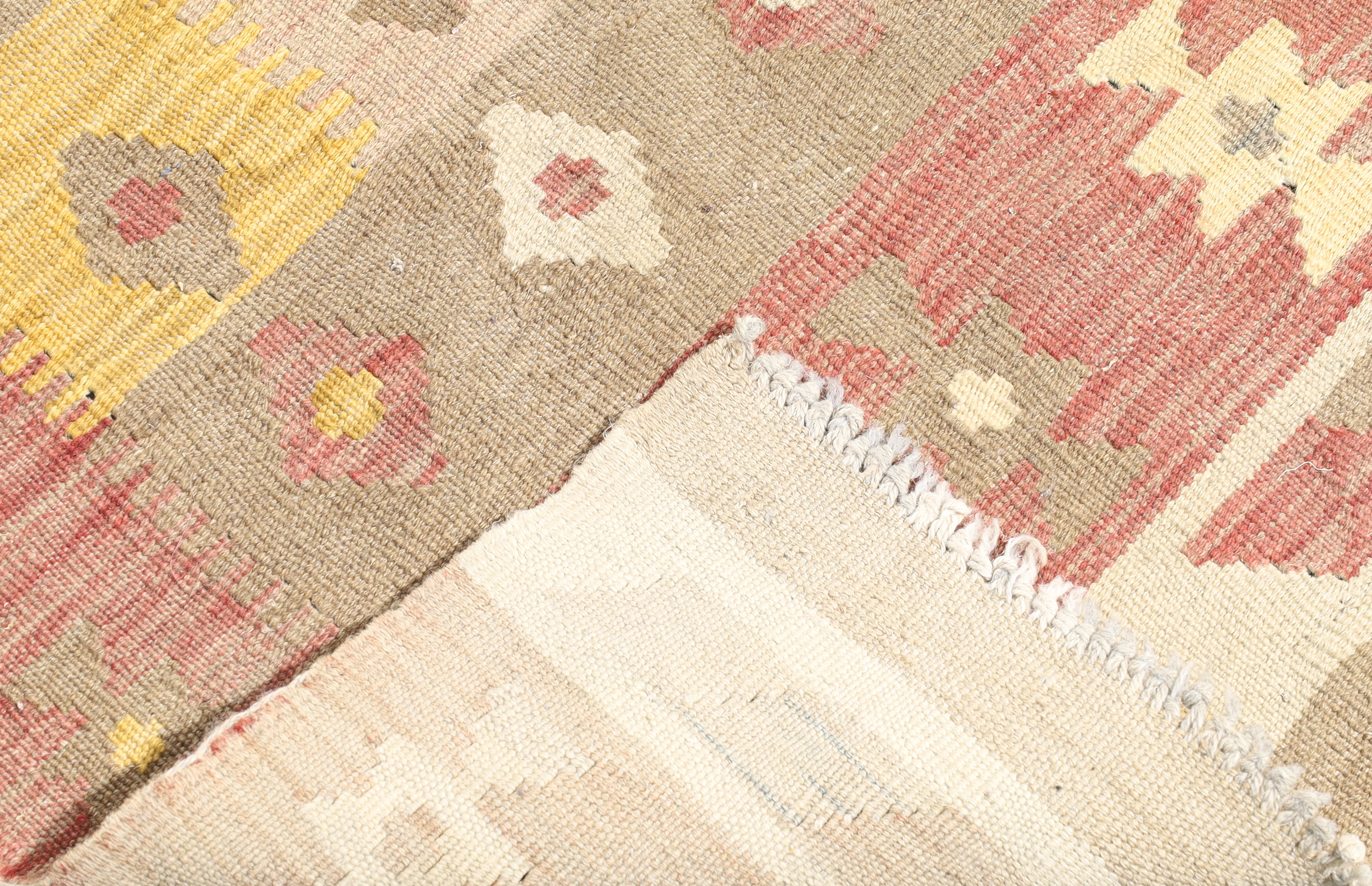 A Qashqai Kilim, last quarter 20th century, geometric design on a multi coloured ground, 300 x 19... - Image 4 of 4