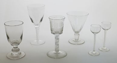 A group of glassware, 19th / 20th centuries, comprising: a reproduction 'Privateer' glass, the fl...