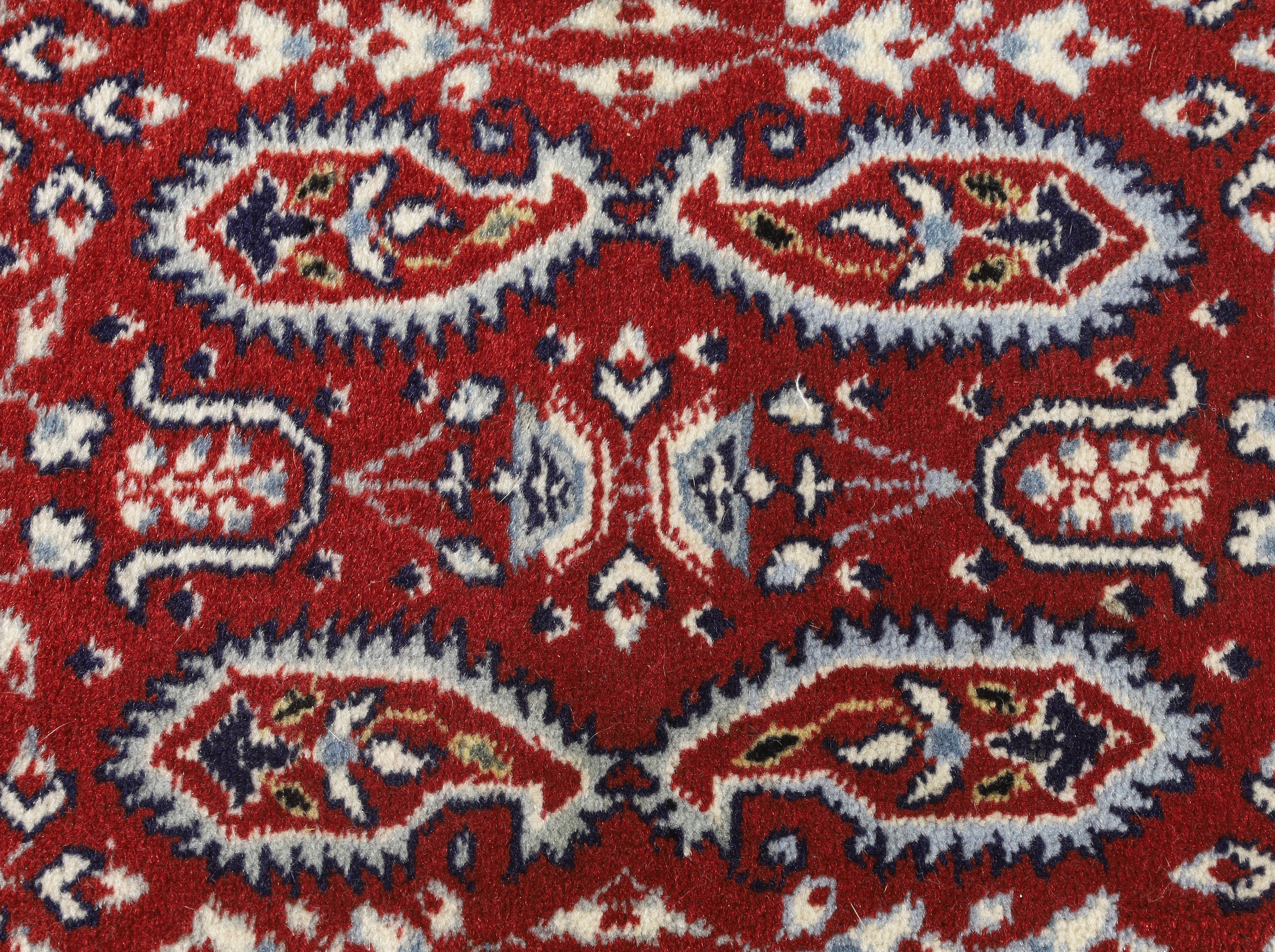 A modern Hereke design rug, 126cm x 90cm - Image 3 of 4