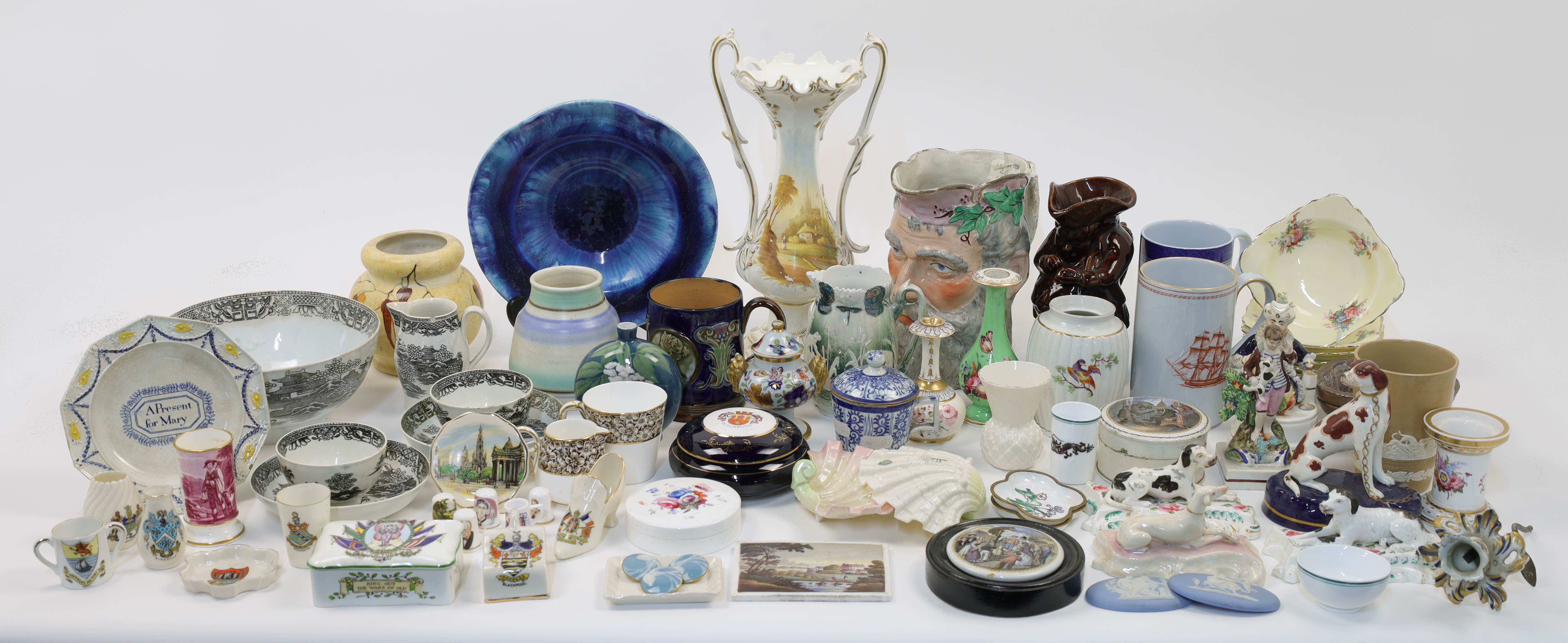 A mixed quantity of ceramic collectables, 19th - 20th centuries, to include a pearlware bocage fi...
