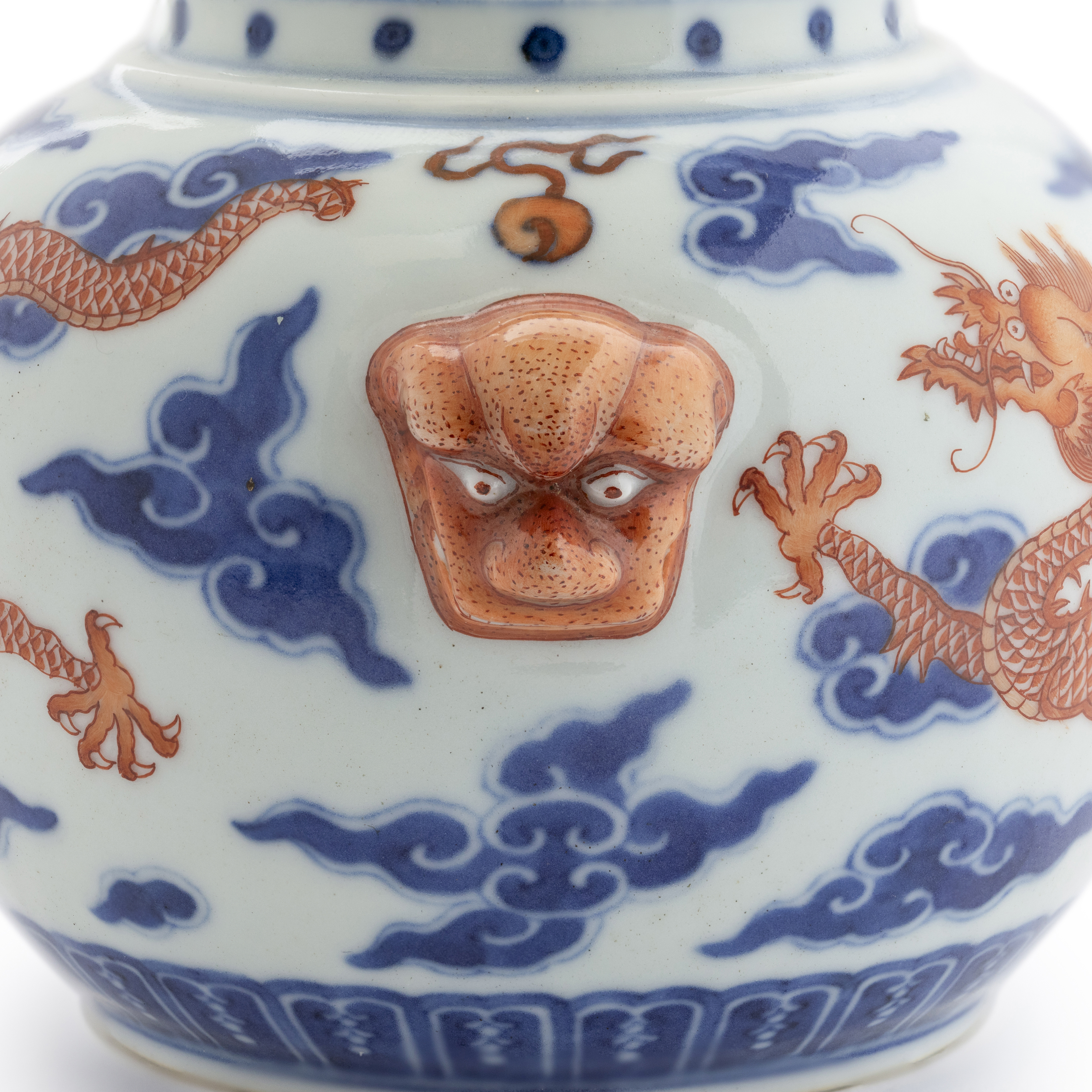A pair of Chinese blue and white and iron-red double-gourd sectional wine warmers, ewers and cove... - Image 5 of 5