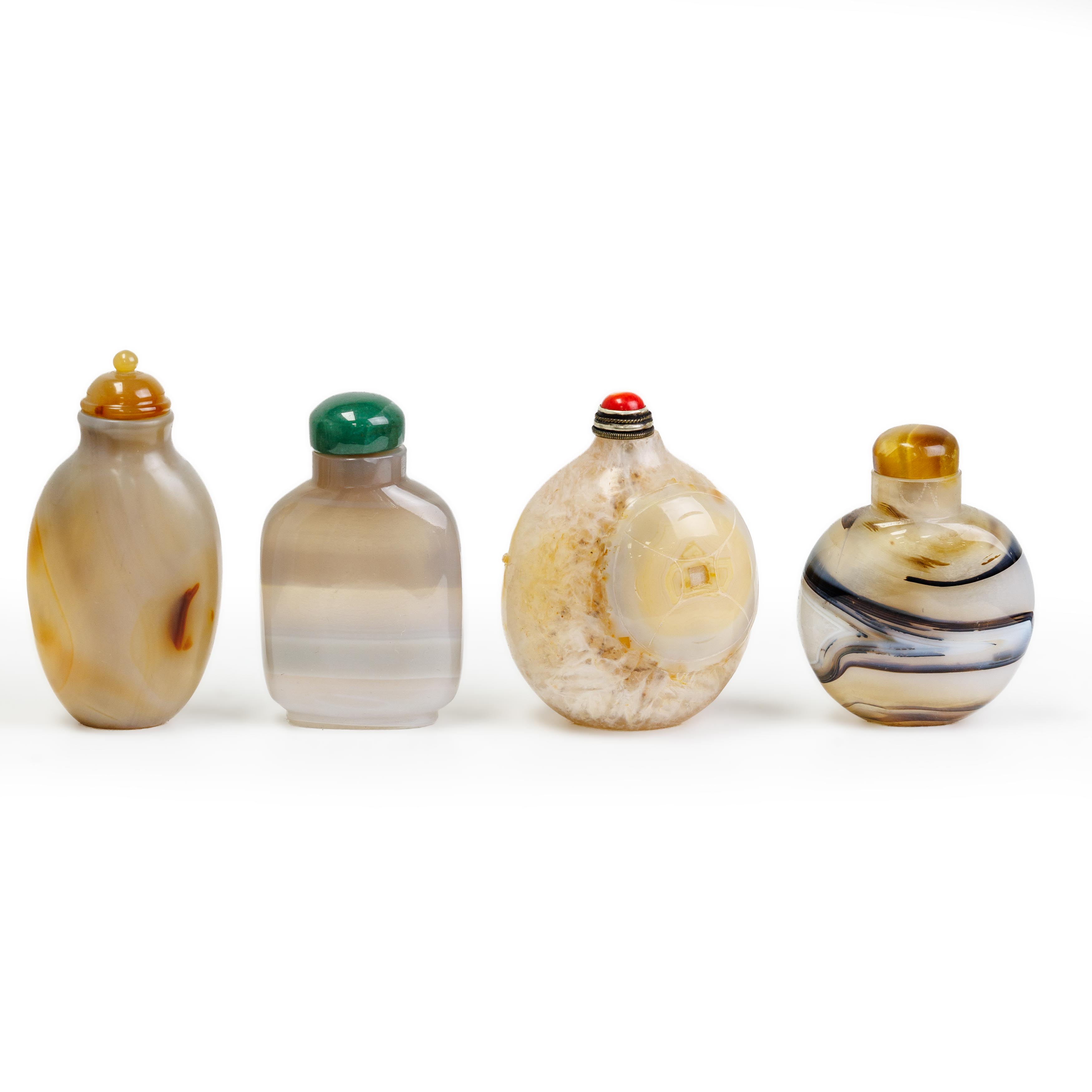 Four Chinese agate snuff bottles Late Qing dynasty-20th century Comprising two banded agate bot...