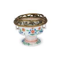 A Japanese Arita polychrome-enamelled stem bowl Edo period, 17th century Enamelled and gilt in ...