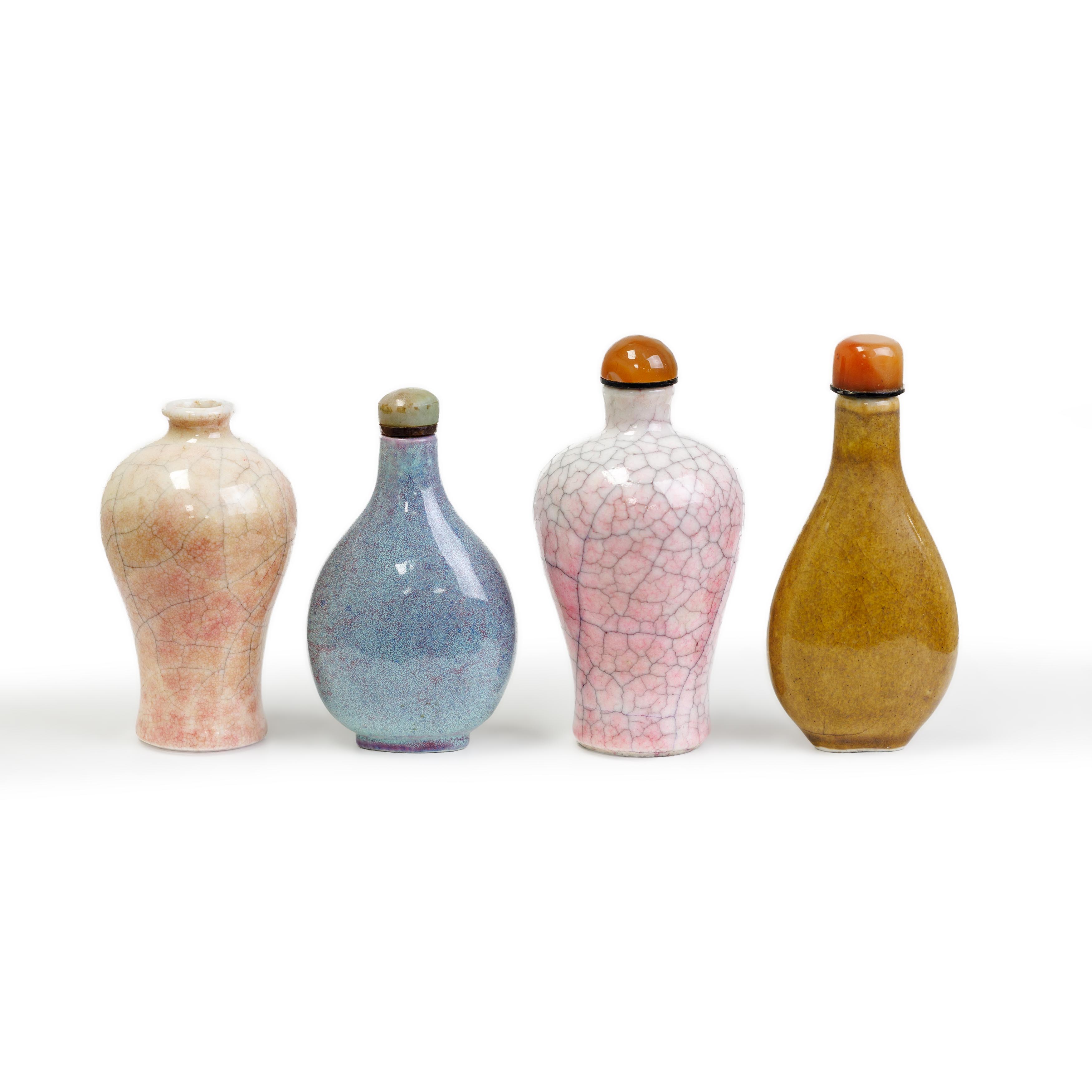 Eight Chinese monochrome snuff bottles Qing dynasty, 19th century Comprising: an iron-rust cyli... - Image 3 of 3