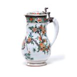 A Chinese famille verte coffee pot Qing dynasty, Kangxi period Decorated to the body with birds...