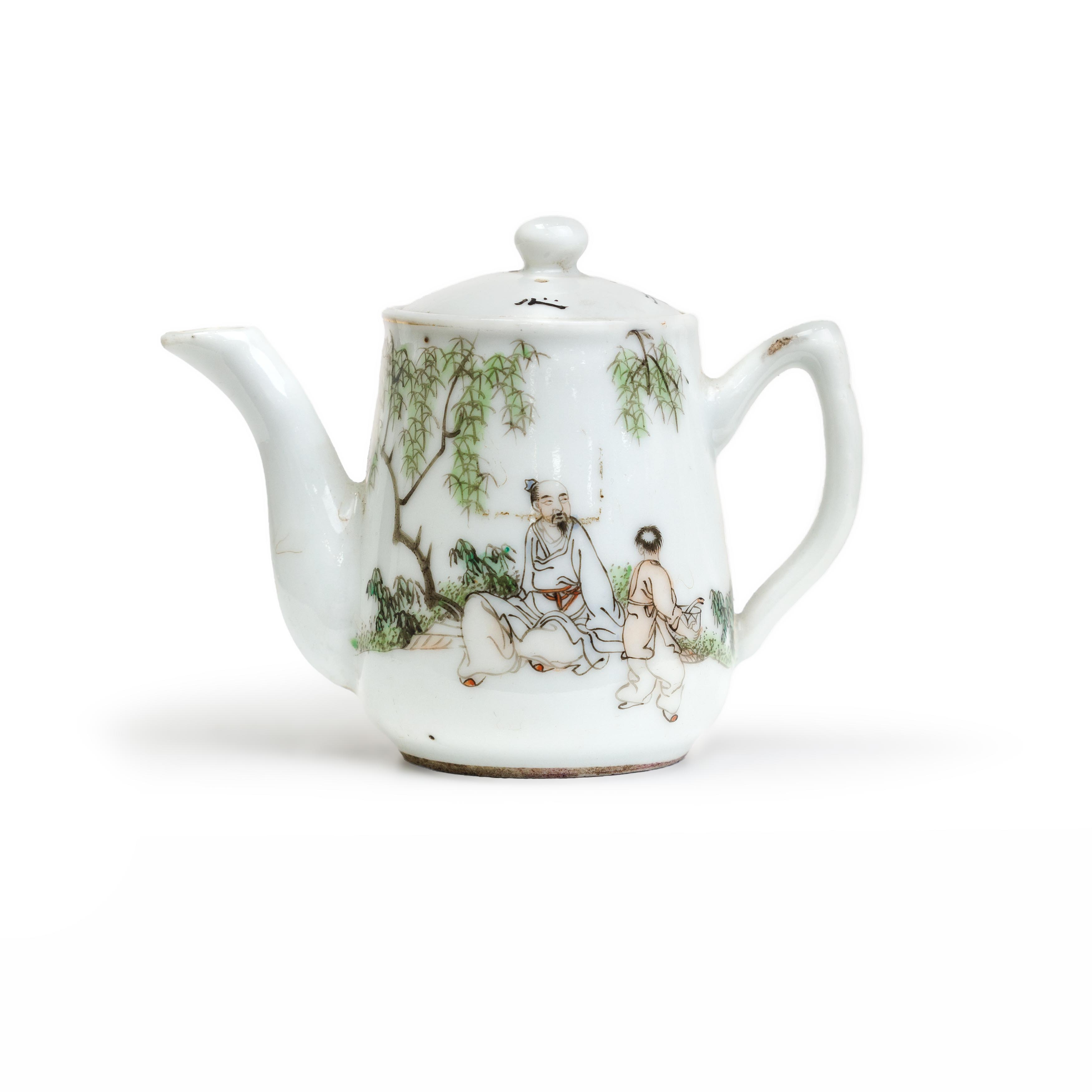 Two Chinese famille rose teapots and covers, three cups and a bird feeder   18th century - 20th ... - Image 3 of 4