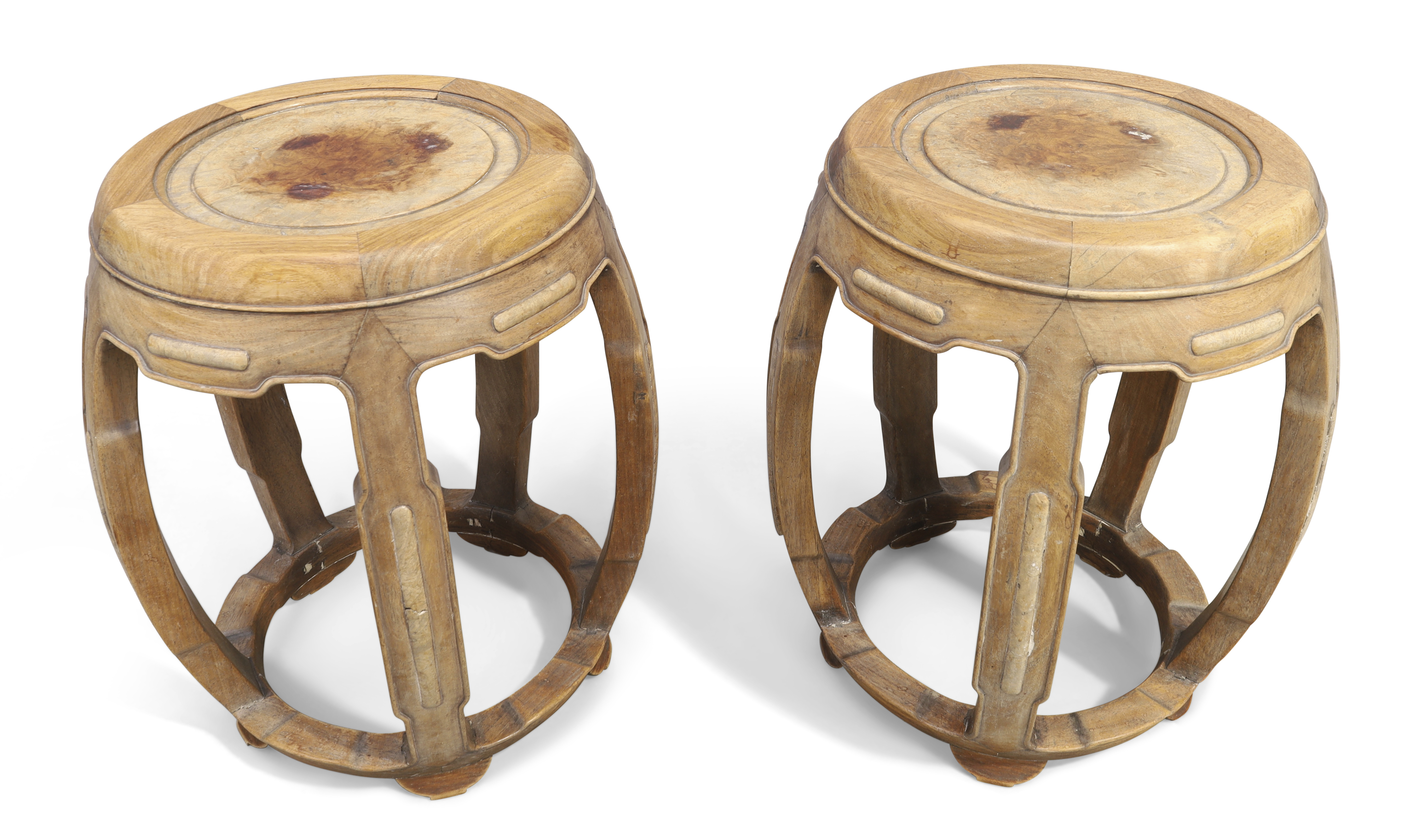 A pair of Chinese hongmu barrel form stools, Qing dynasty, 19th century, Each top inset with burl... - Image 2 of 2