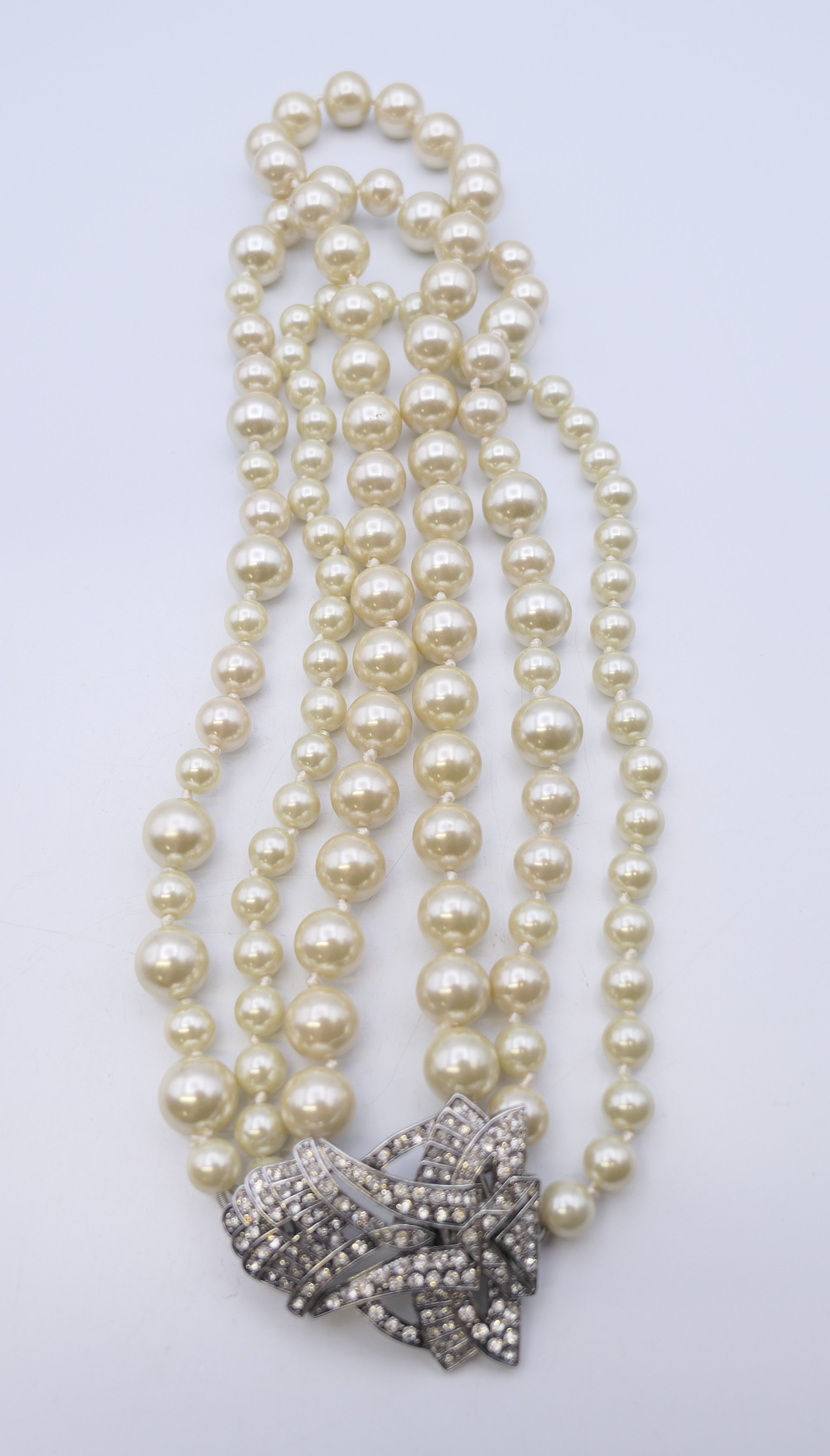 A Stellar & Dot designer pearl necklace, another pearl necklace and a bracelet. - Image 5 of 11