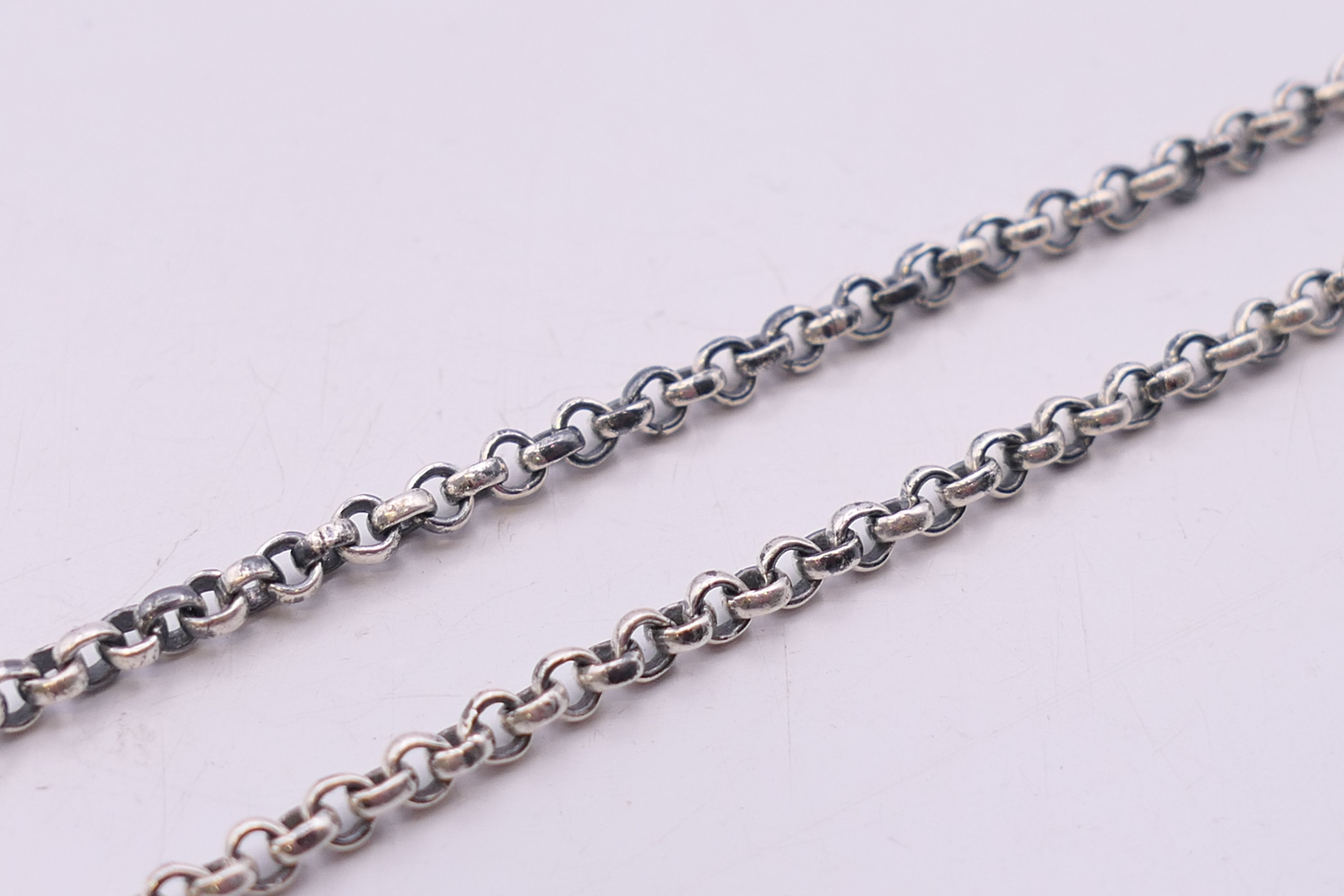 An Art Nouveau style sterling silver pendant necklace. Pendant 6 cm high. - Image 5 of 6