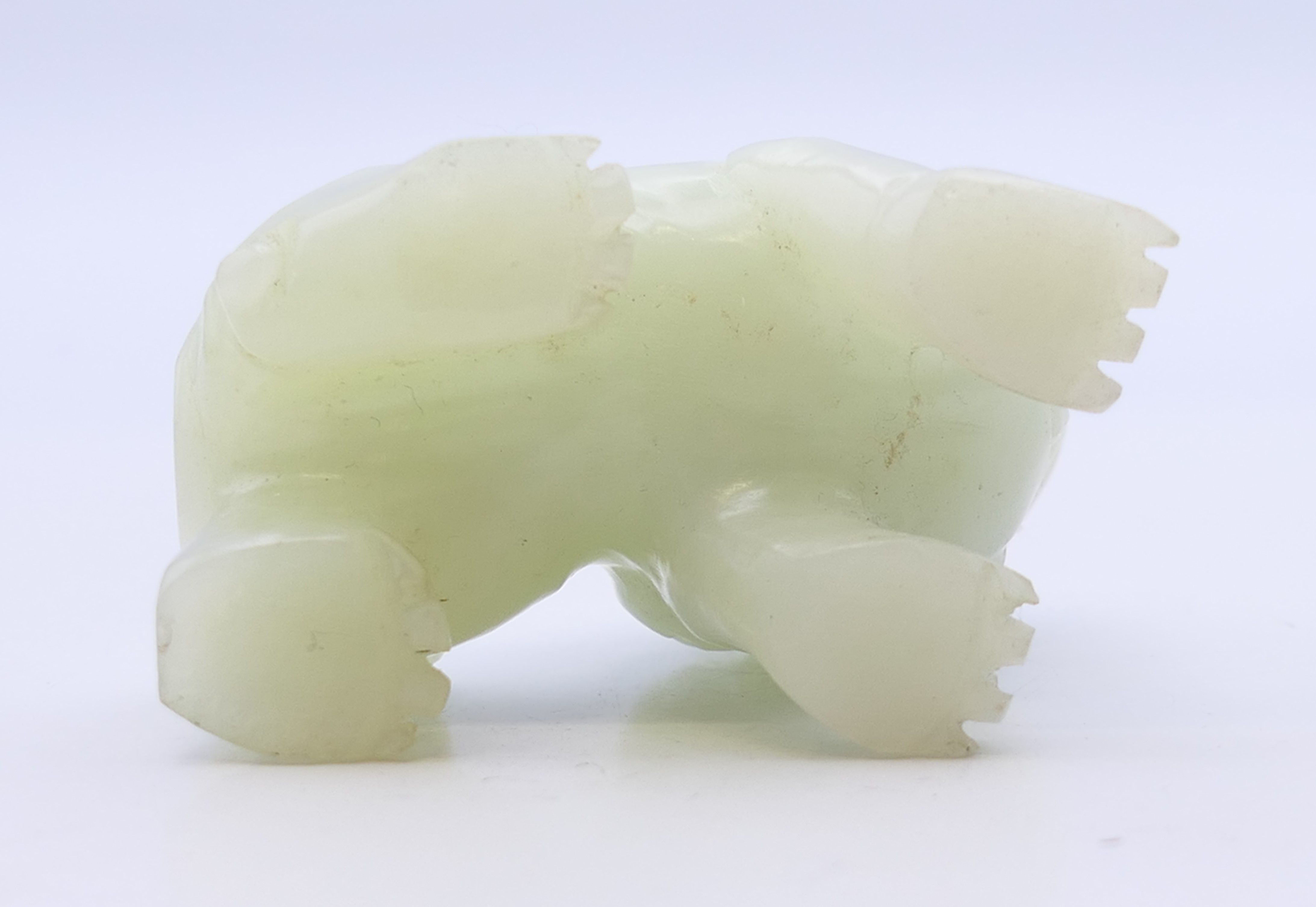 A jade dog-of-fo. 5.5 cm long. - Image 4 of 4