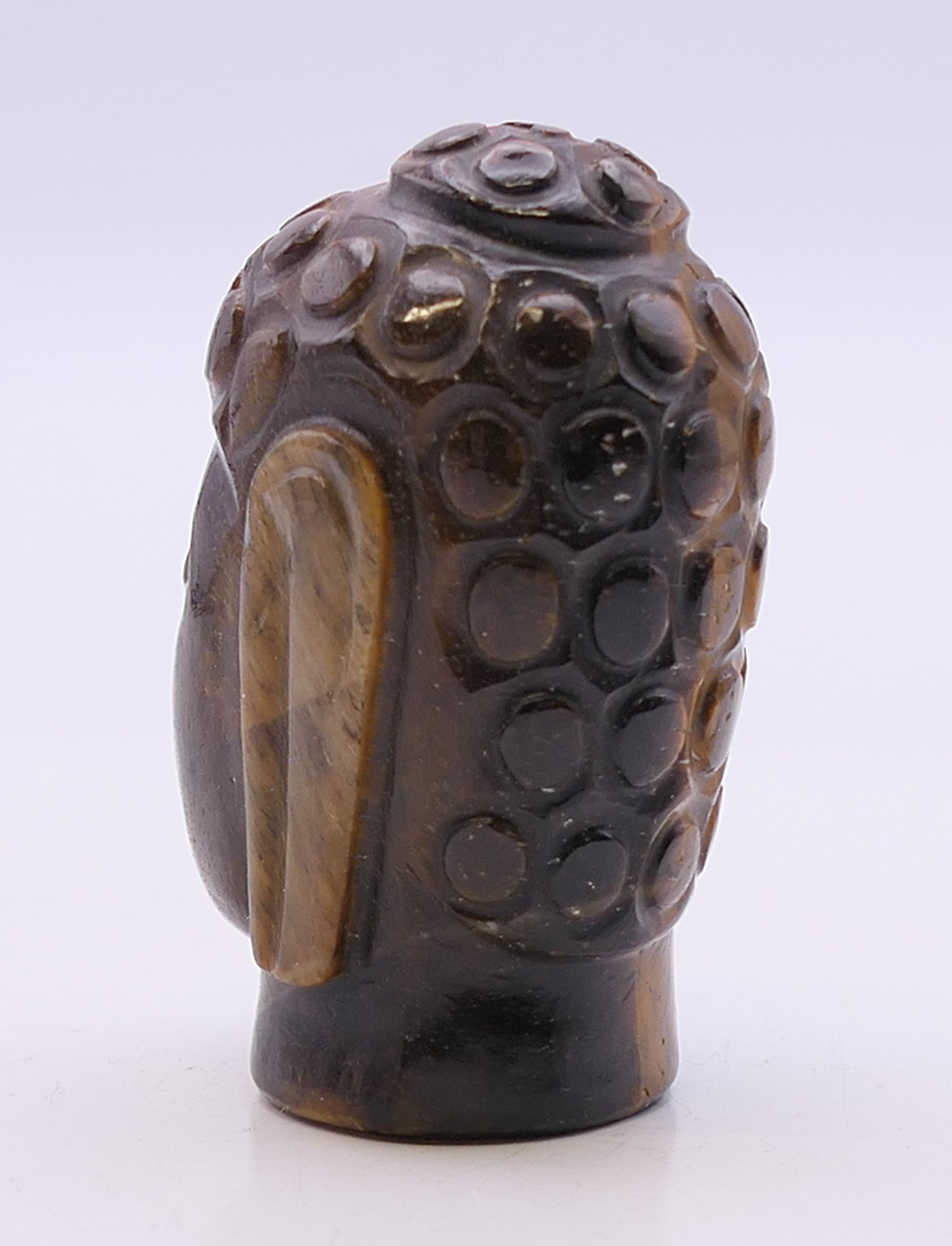 A tigerseye bust of Buddha. 5.5 cm high. - Image 4 of 5