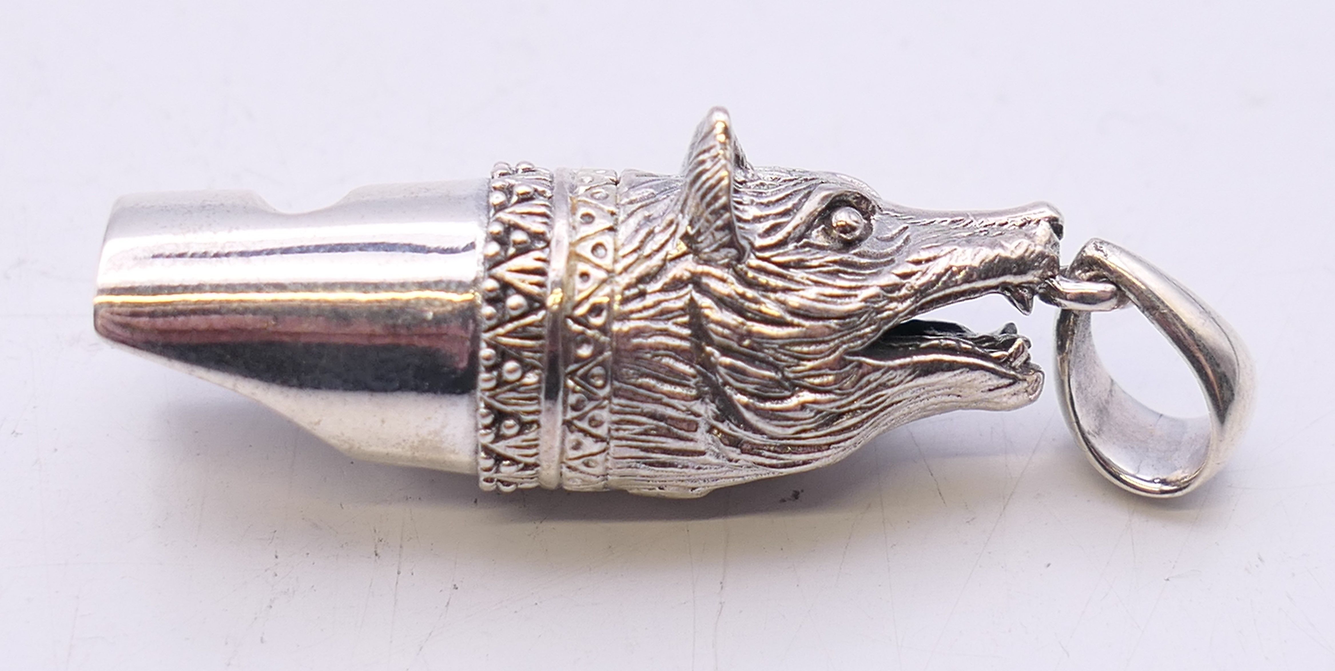 A silver fox mask whistle. 4.5 cm long overall. - Image 5 of 6