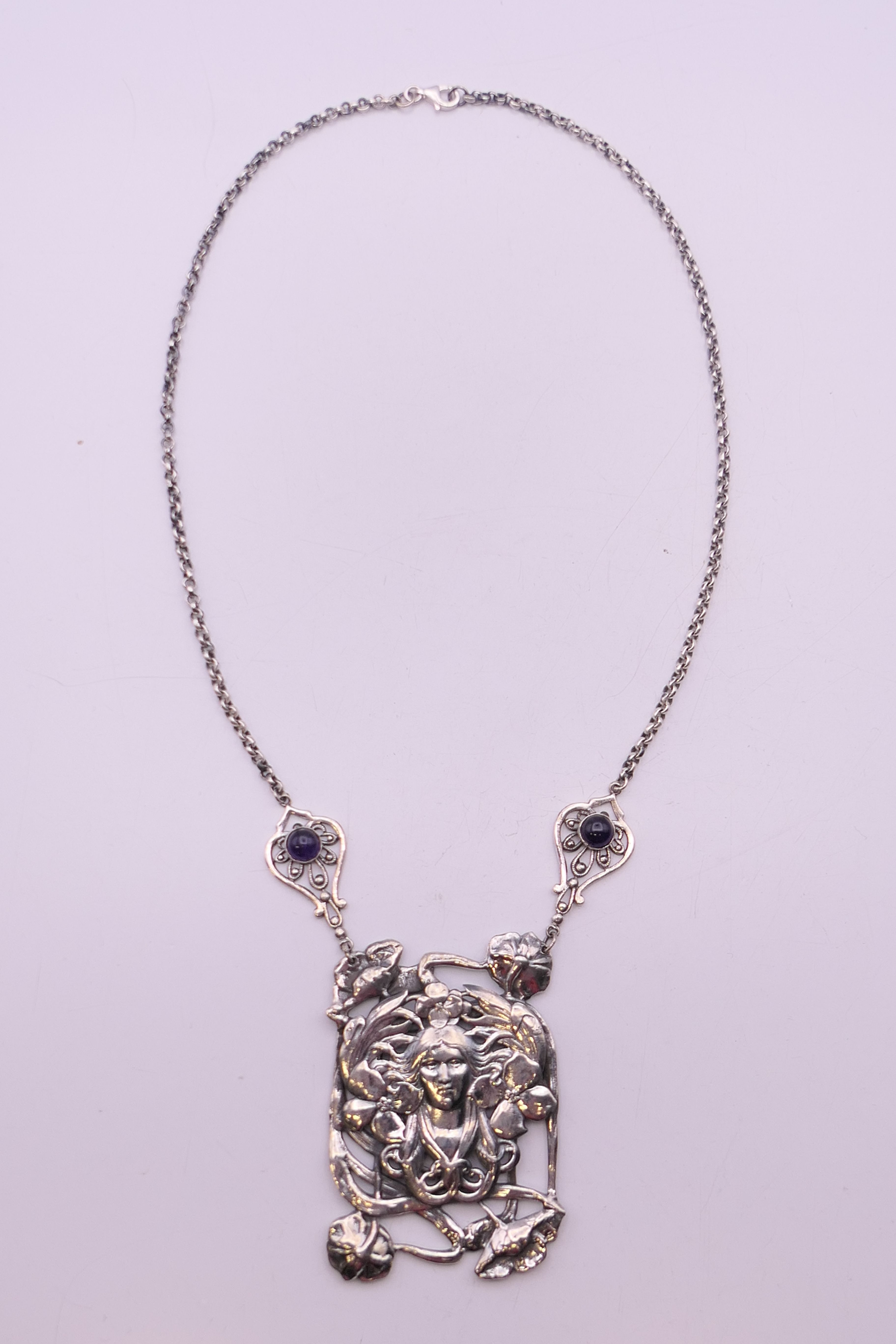 An Art Nouveau style sterling silver pendant necklace. Pendant 6 cm high. - Image 2 of 6