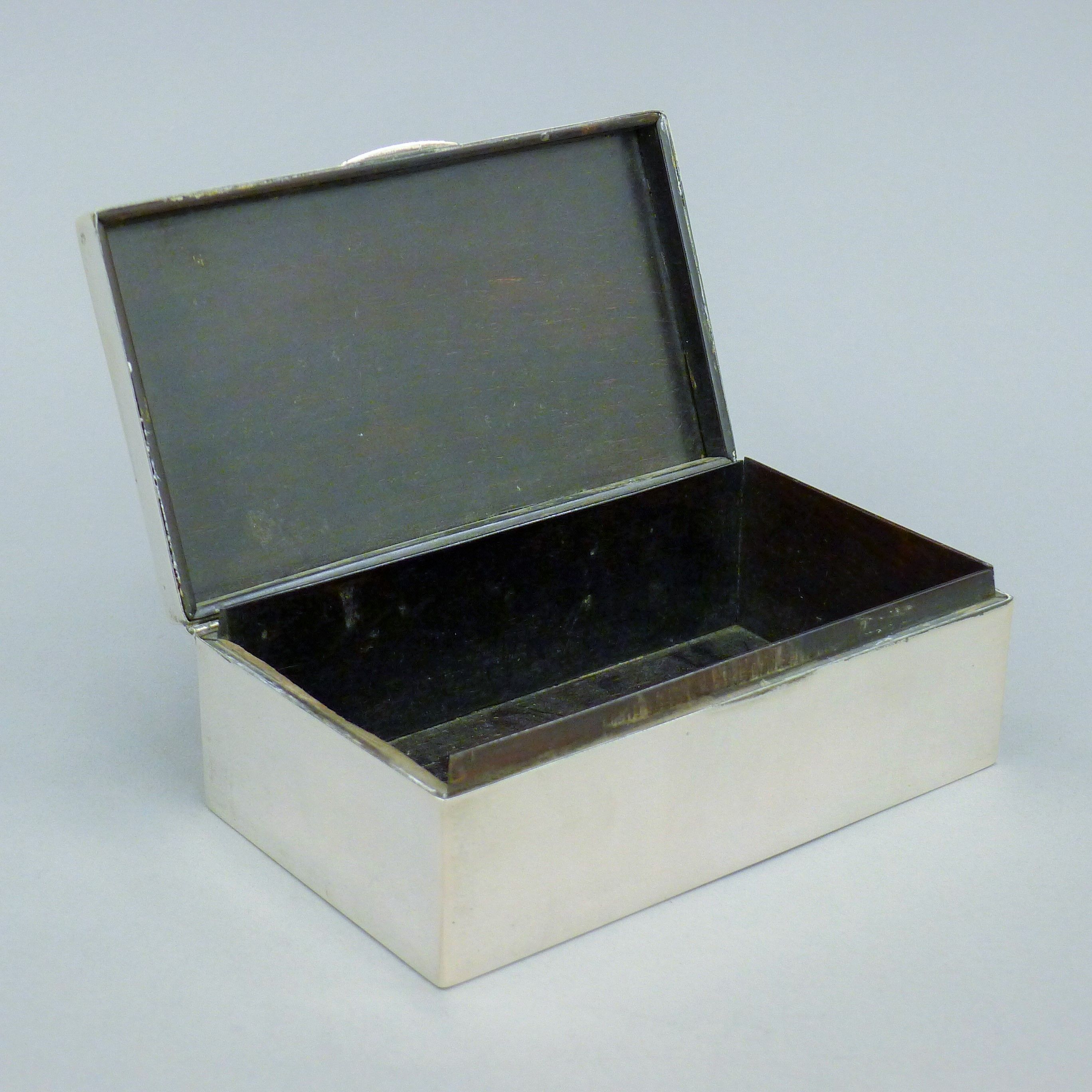 A Chinese silver cigarette box with presentation inscription. 16 cm wide. - Image 2 of 6