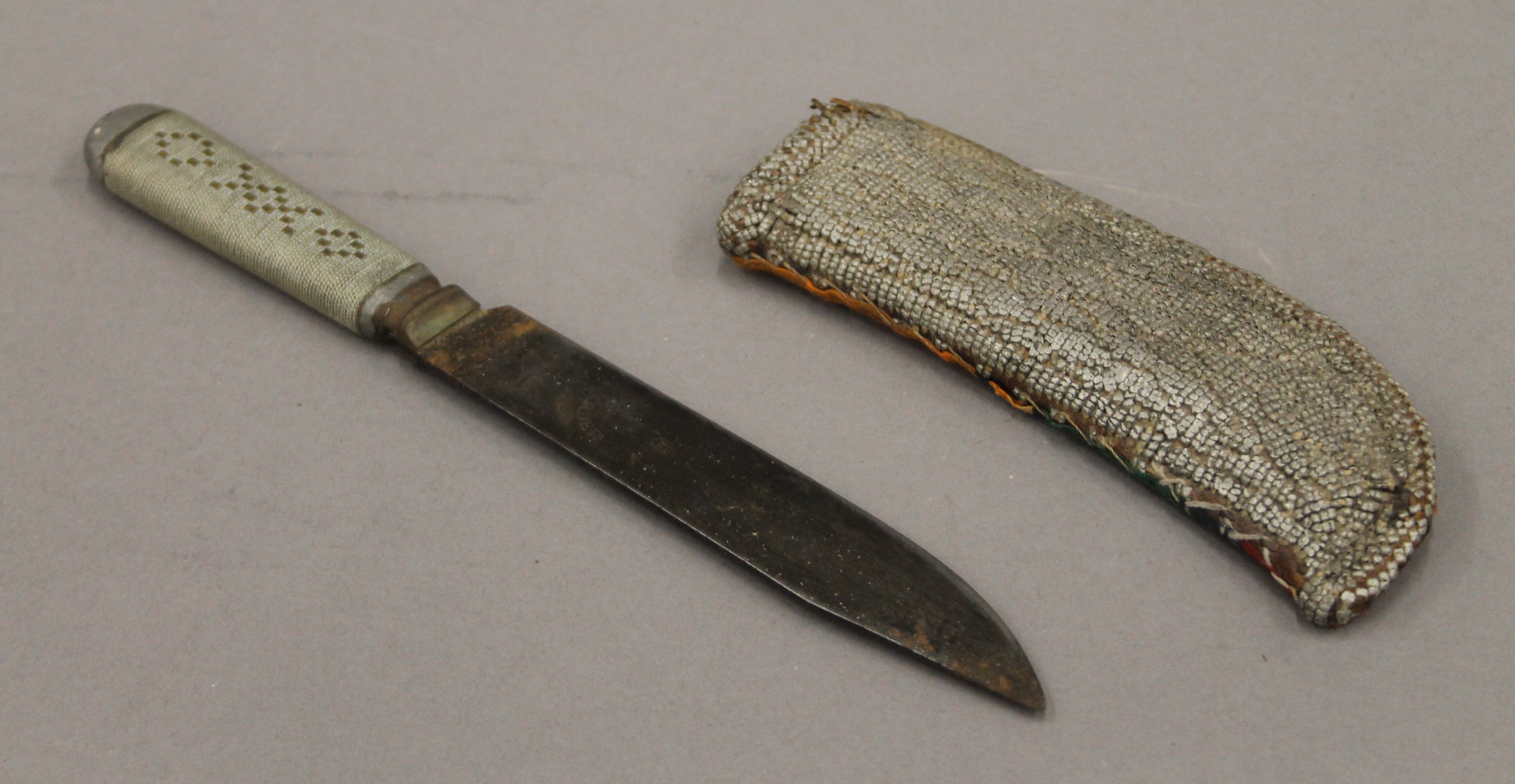 A Solingen dagger in sheath. 24 cm long. - Image 2 of 6