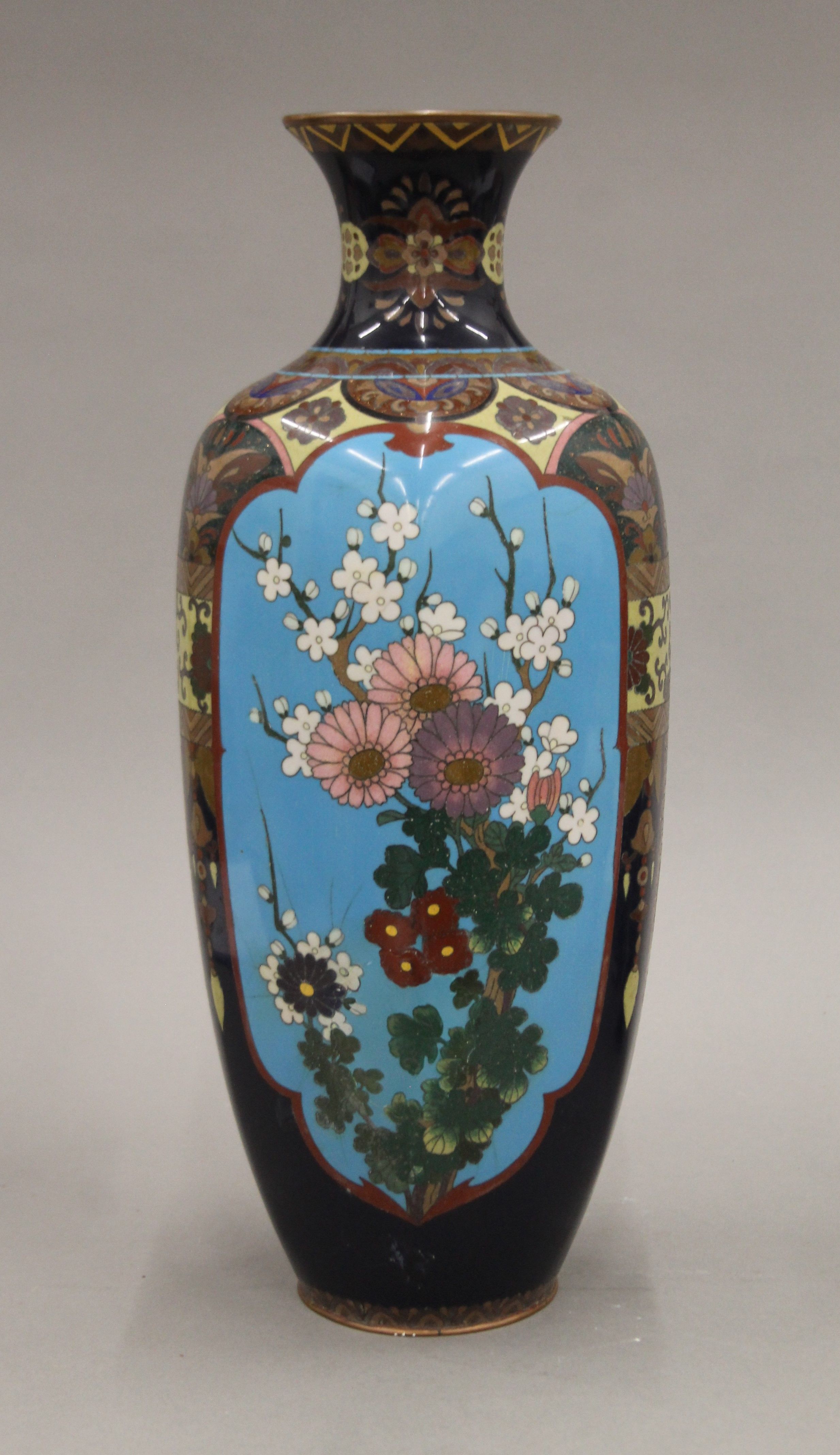 A large late 19th/early 20th century Japanese cloisonne vase decorated with floral sprays. - Image 3 of 11