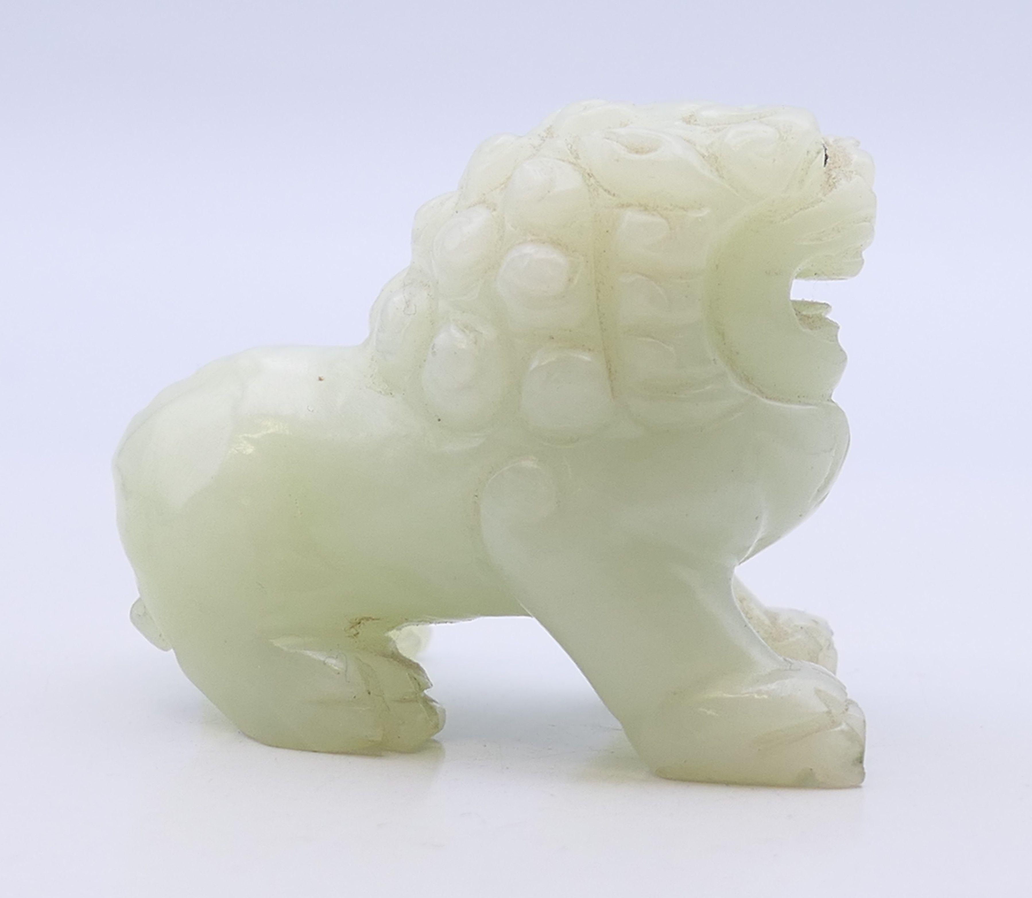 A jade dog-of-fo. 5.5 cm long. - Image 3 of 4