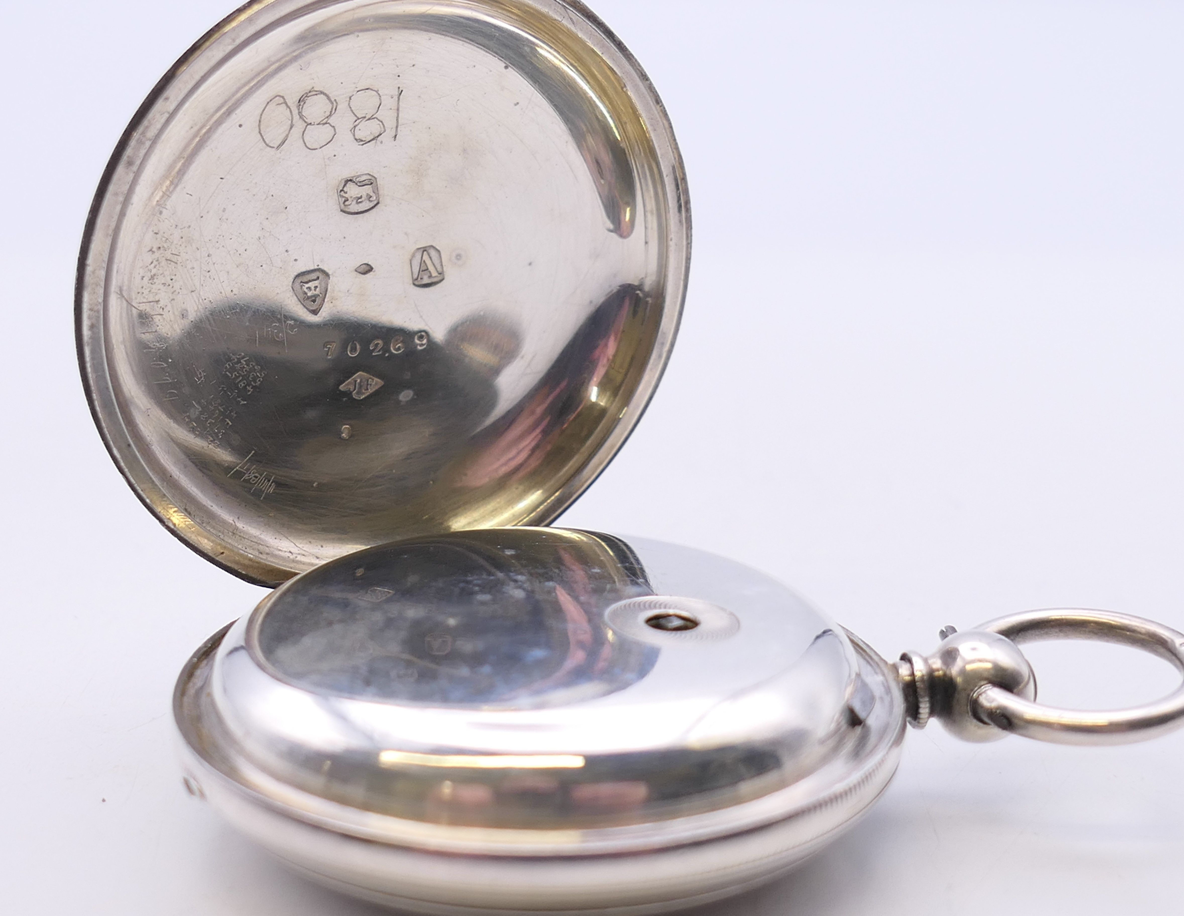 A silver full hunter gentleman's pocket watch, hallmarked for London 1876. 4.75 cm diameter. - Image 4 of 4