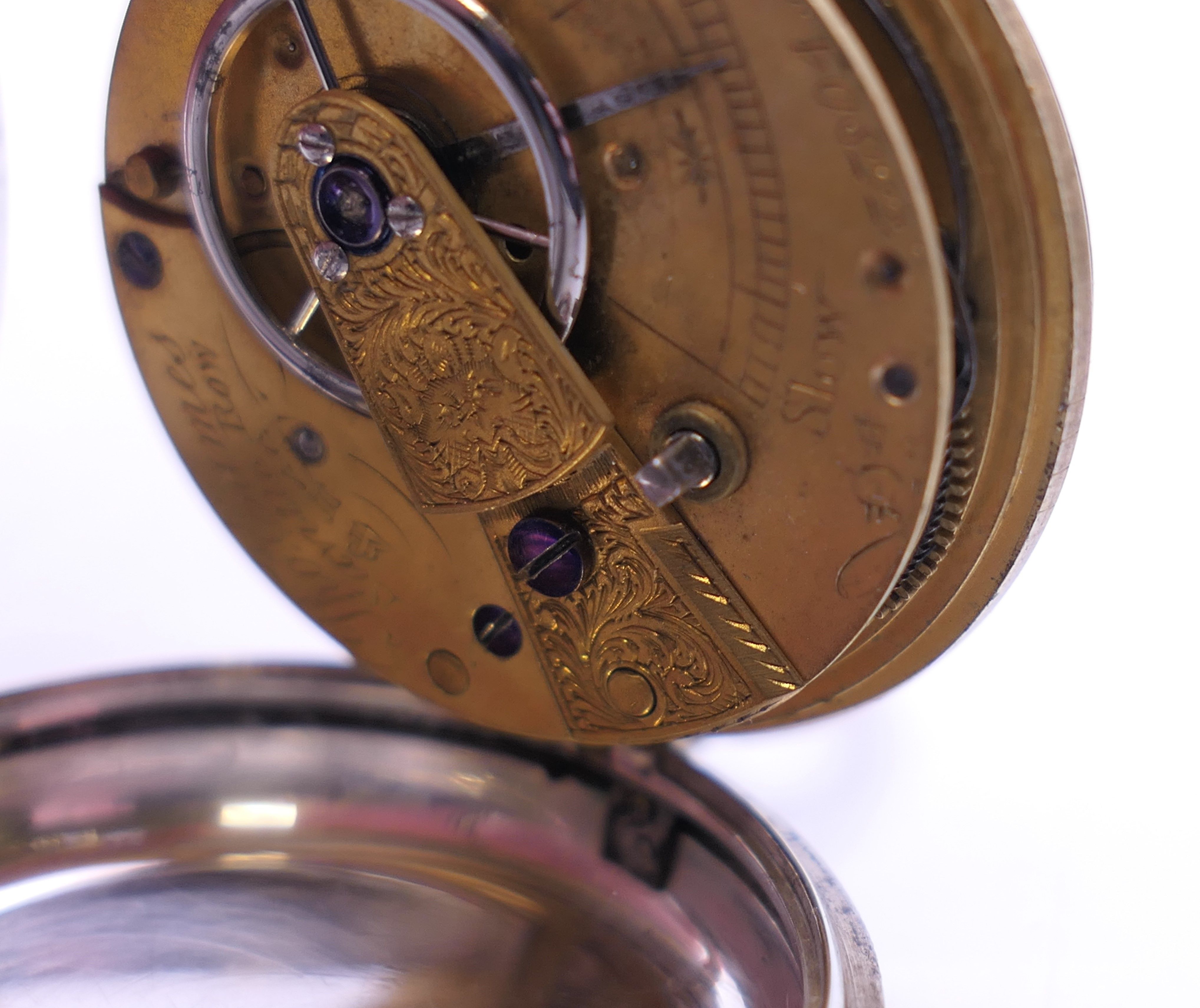 A silver pocket watch with engraved dial, hallmarked for London 1855. 4 cm diameter. - Image 5 of 6