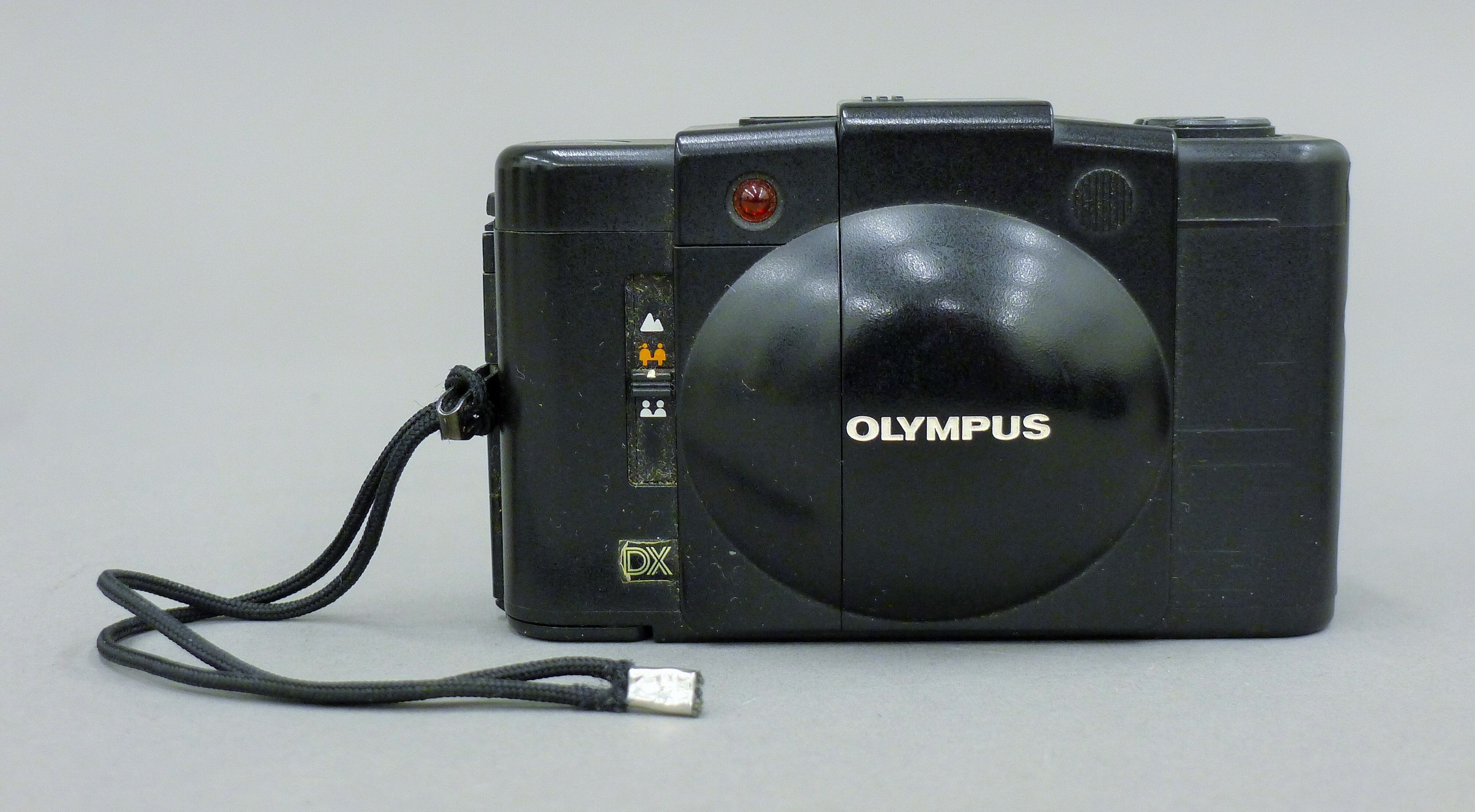 Three working Olympus XA1, XA2, XA3 cameras. - Image 3 of 6
