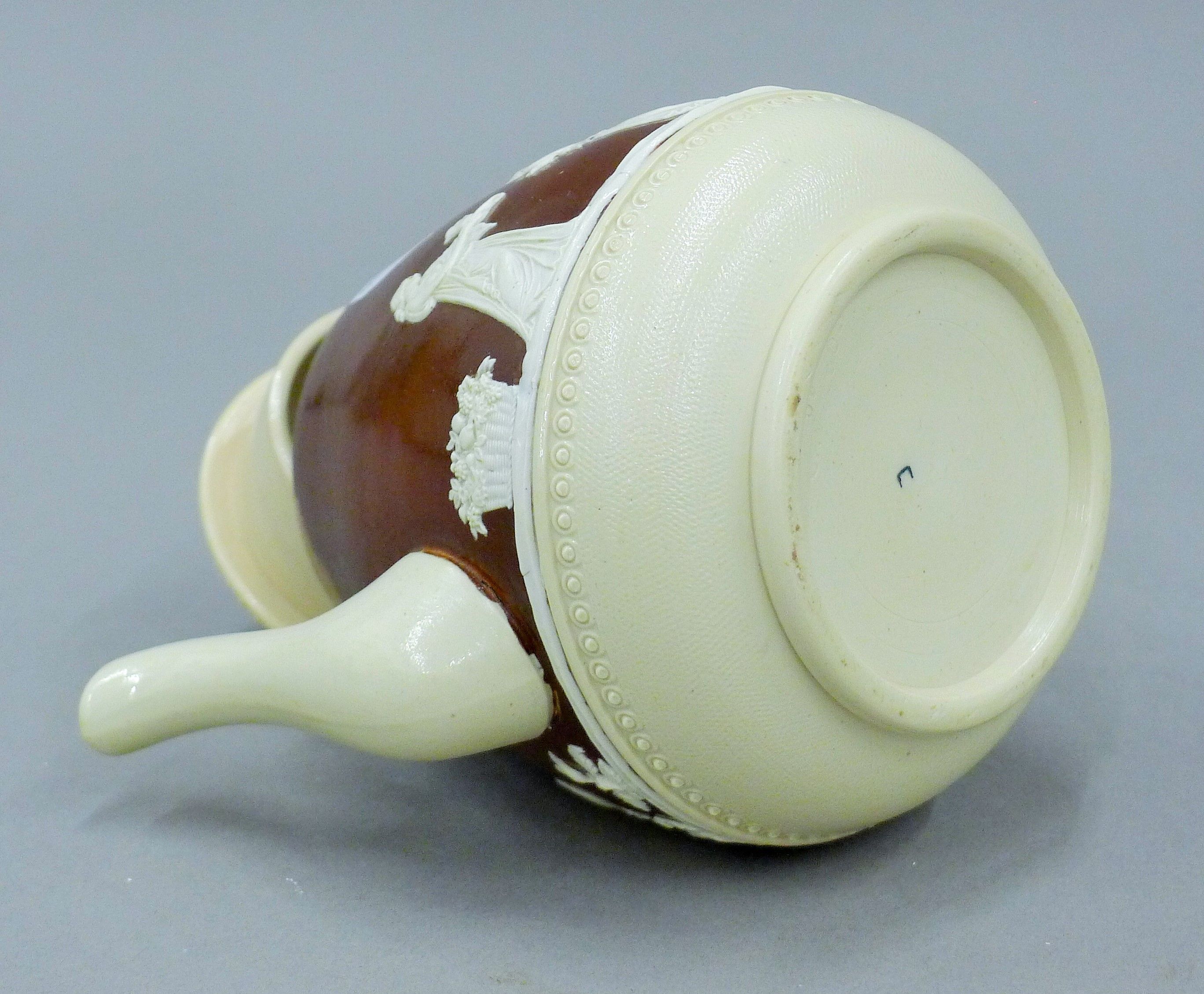 A 19th century Copeland porcelain teapot. 12 cm high. - Image 4 of 4
