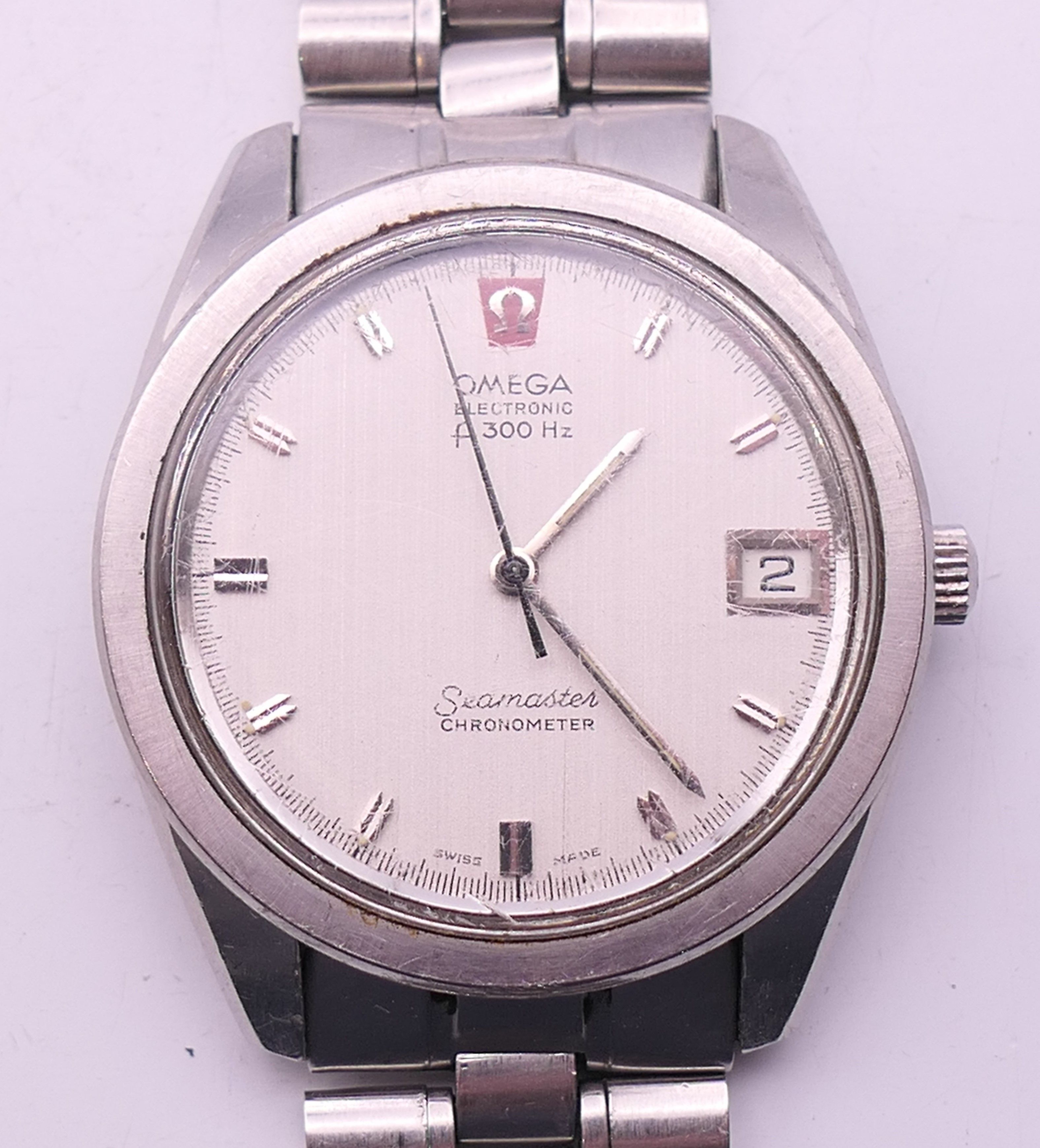An Omega electronic Seamaster gentleman's wristwatch. 3.5 cm diameter.