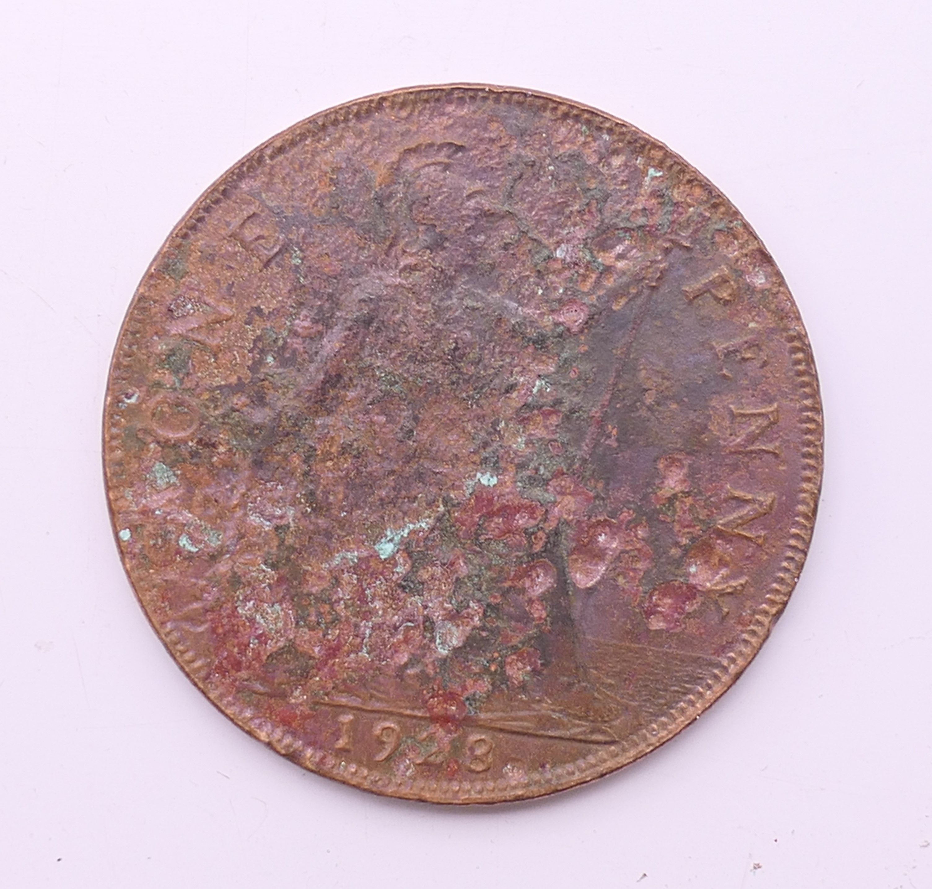 A small collection of various coins and medallions. - Image 12 of 21