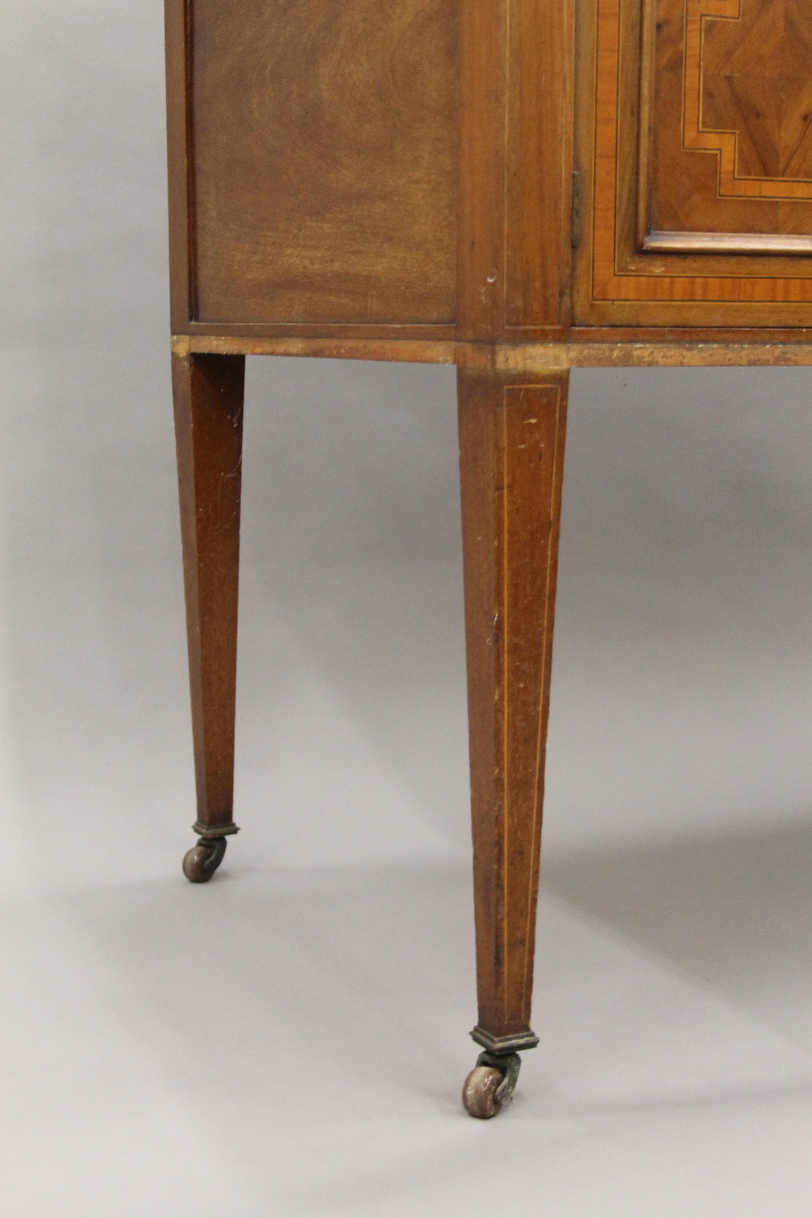 An Edwardian mahogany dressing table. 124 cm wide. - Image 8 of 14