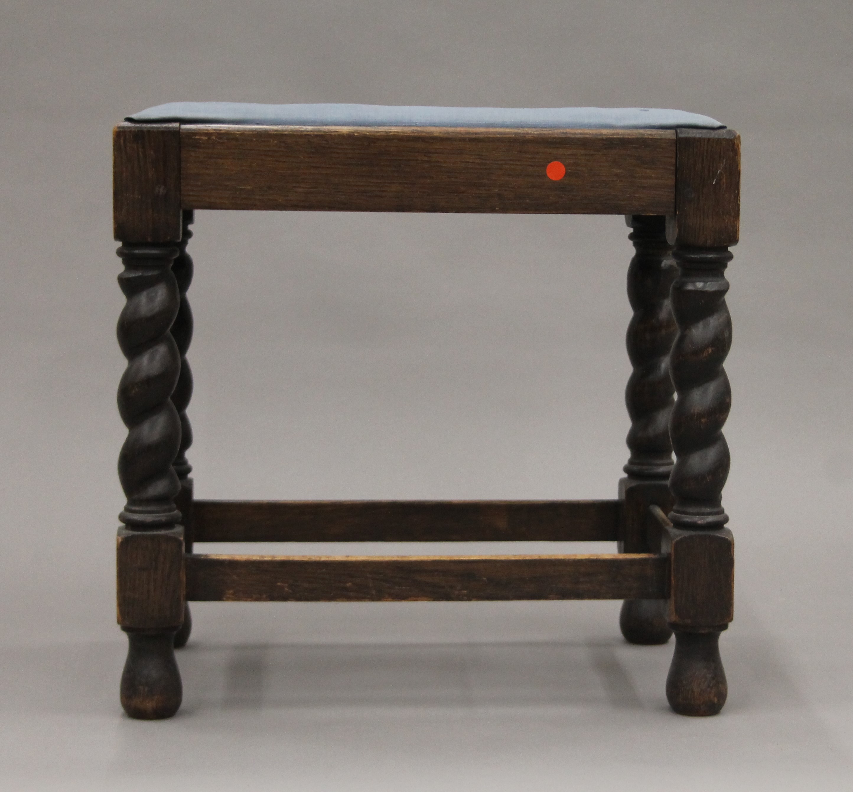 A small mahogany stool and two oak stools. The former 25 cm long. - Image 3 of 13