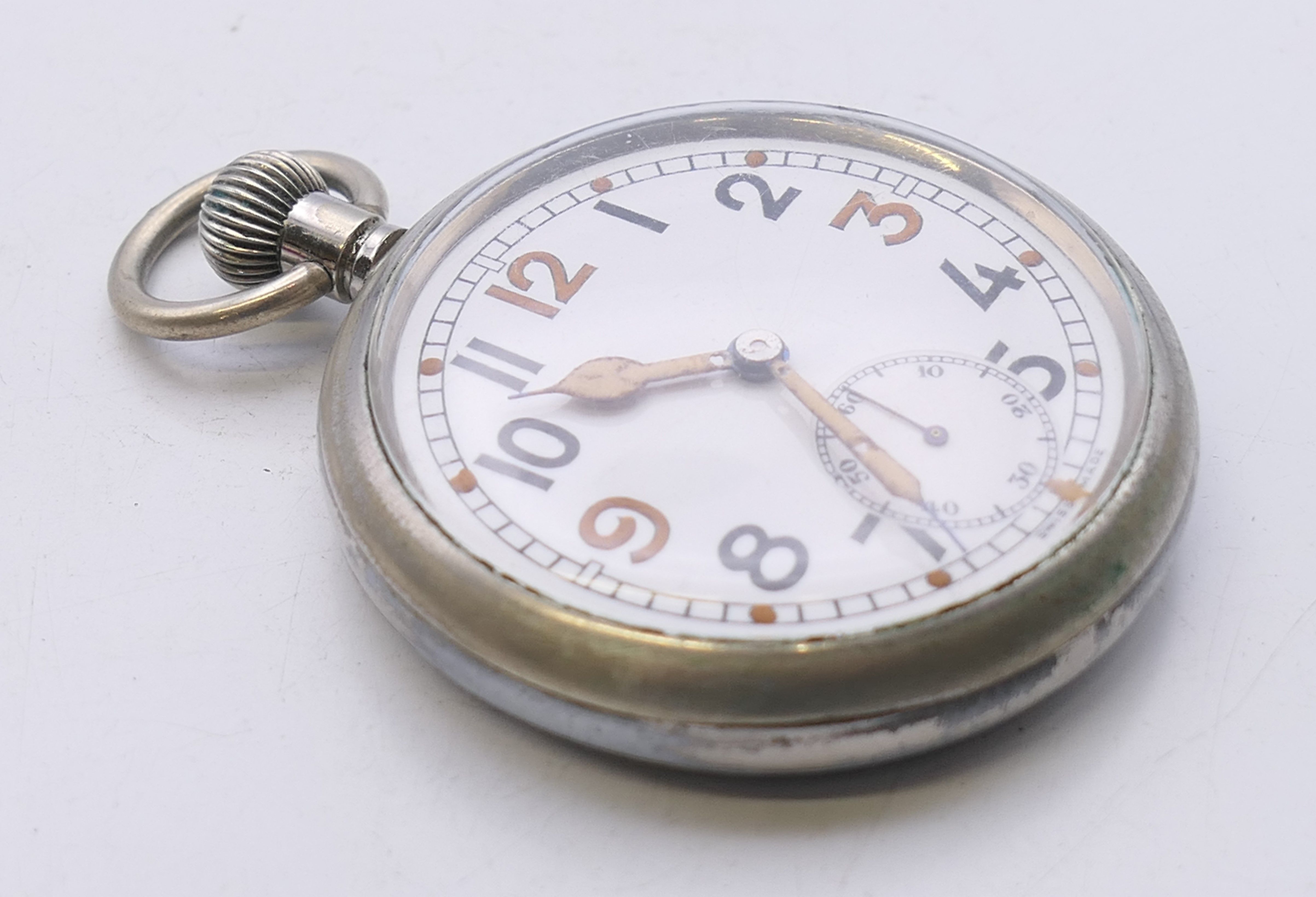A military pocket watch, the reverse stamped GSTP F 053838. 5 cm diameter. - Image 2 of 5