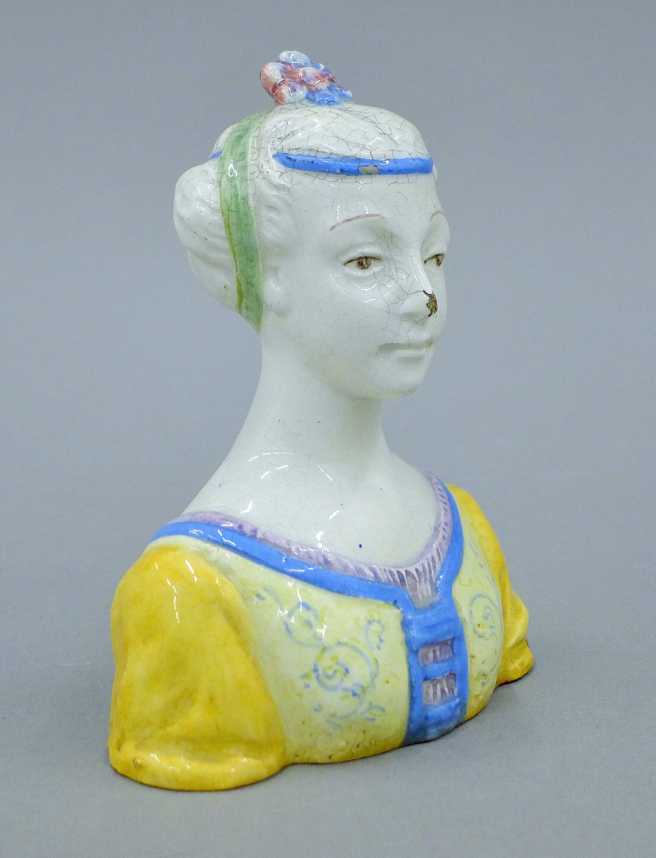 A faience porcelain bust of a lady. 13 cm high. - Image 3 of 6