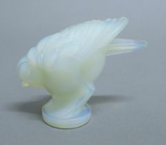 A Sabino vaseline glass bird. 7 cm high.