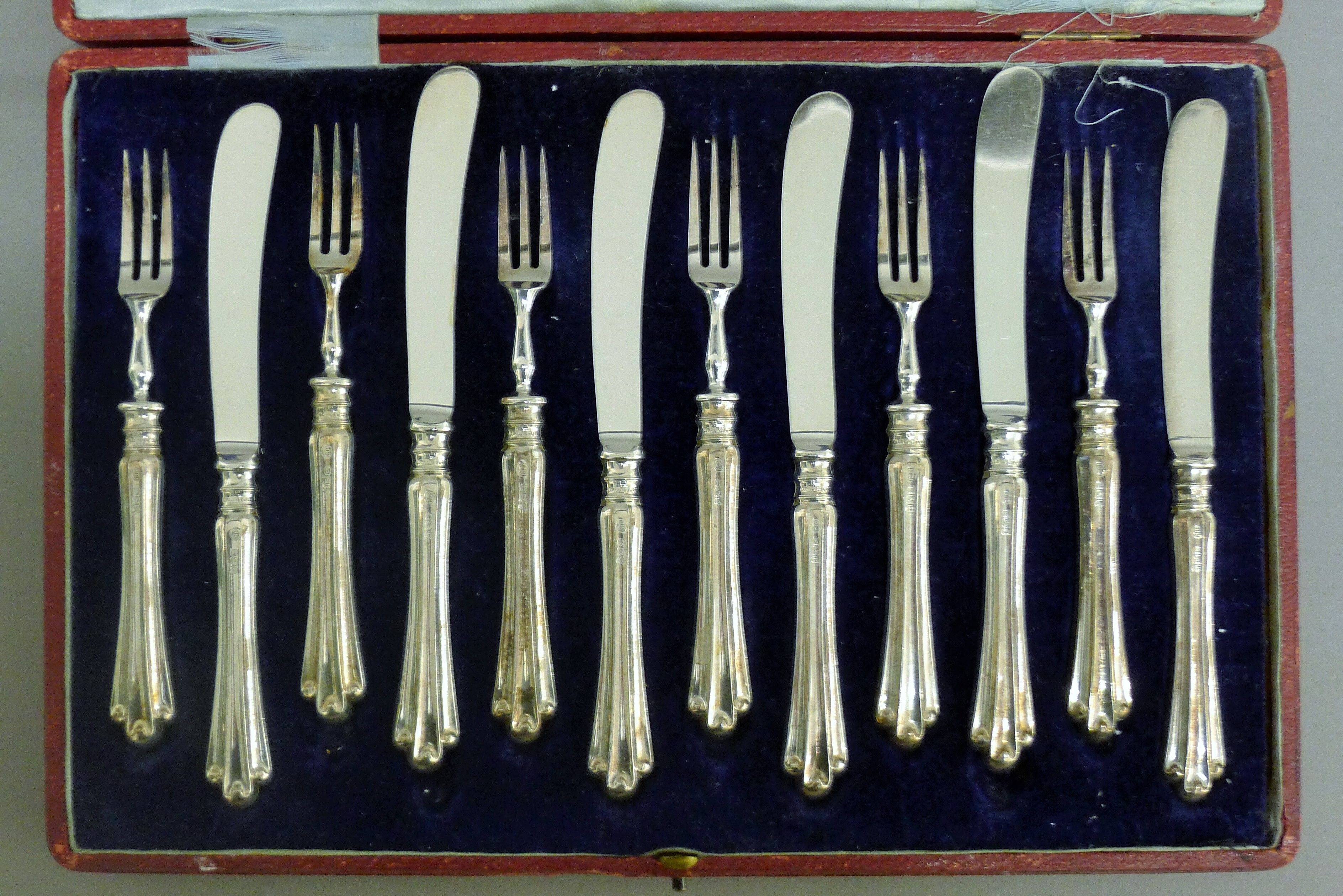 A cased set of silver-handled dessert knives and forks. The box 30 cm wide. - Image 2 of 6