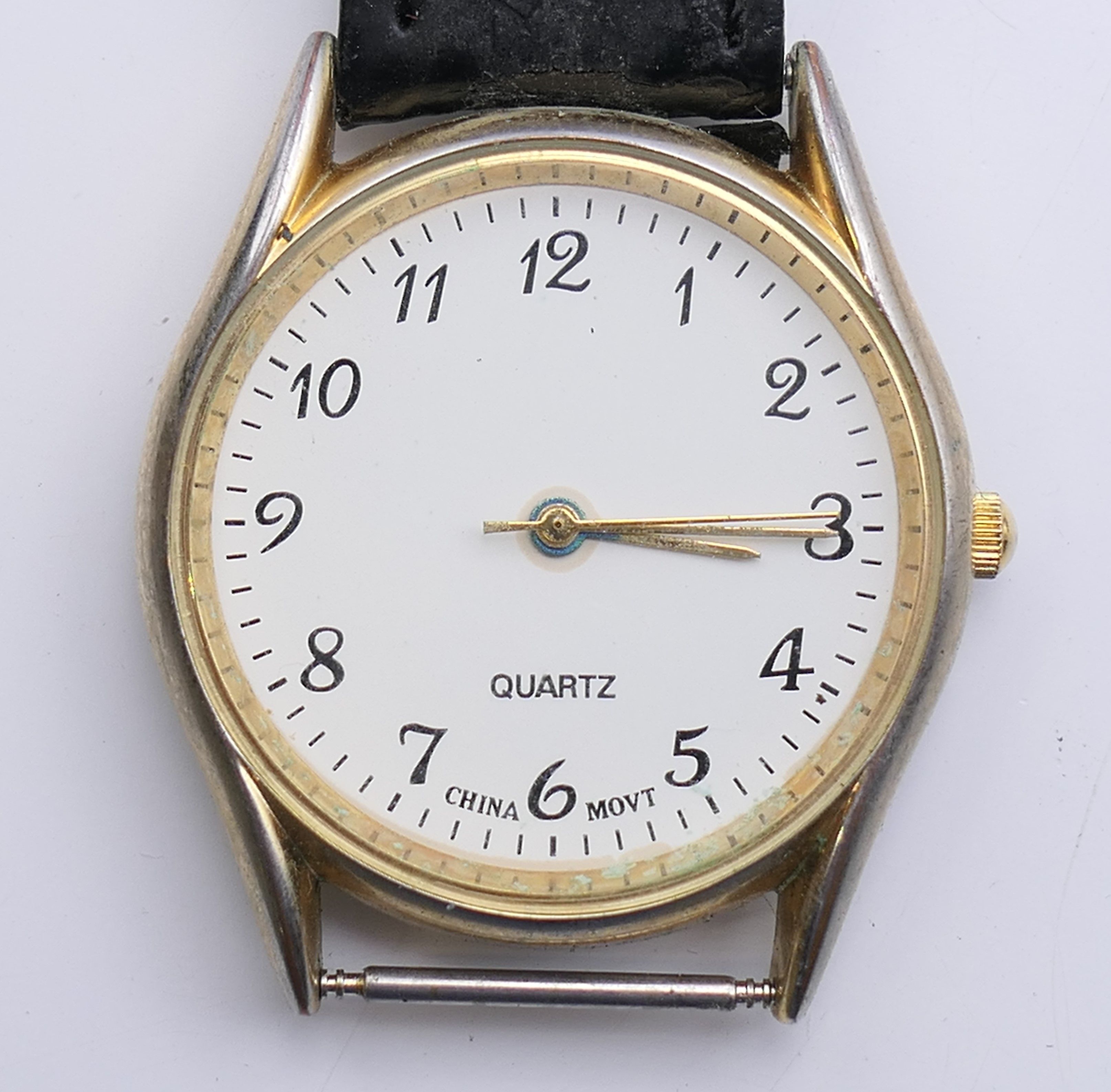 A quantity of various ladies wristwatches. Various sizes. - Image 3 of 9