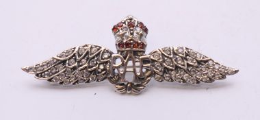 A silver RAF brooch. 5.5 cm wide.