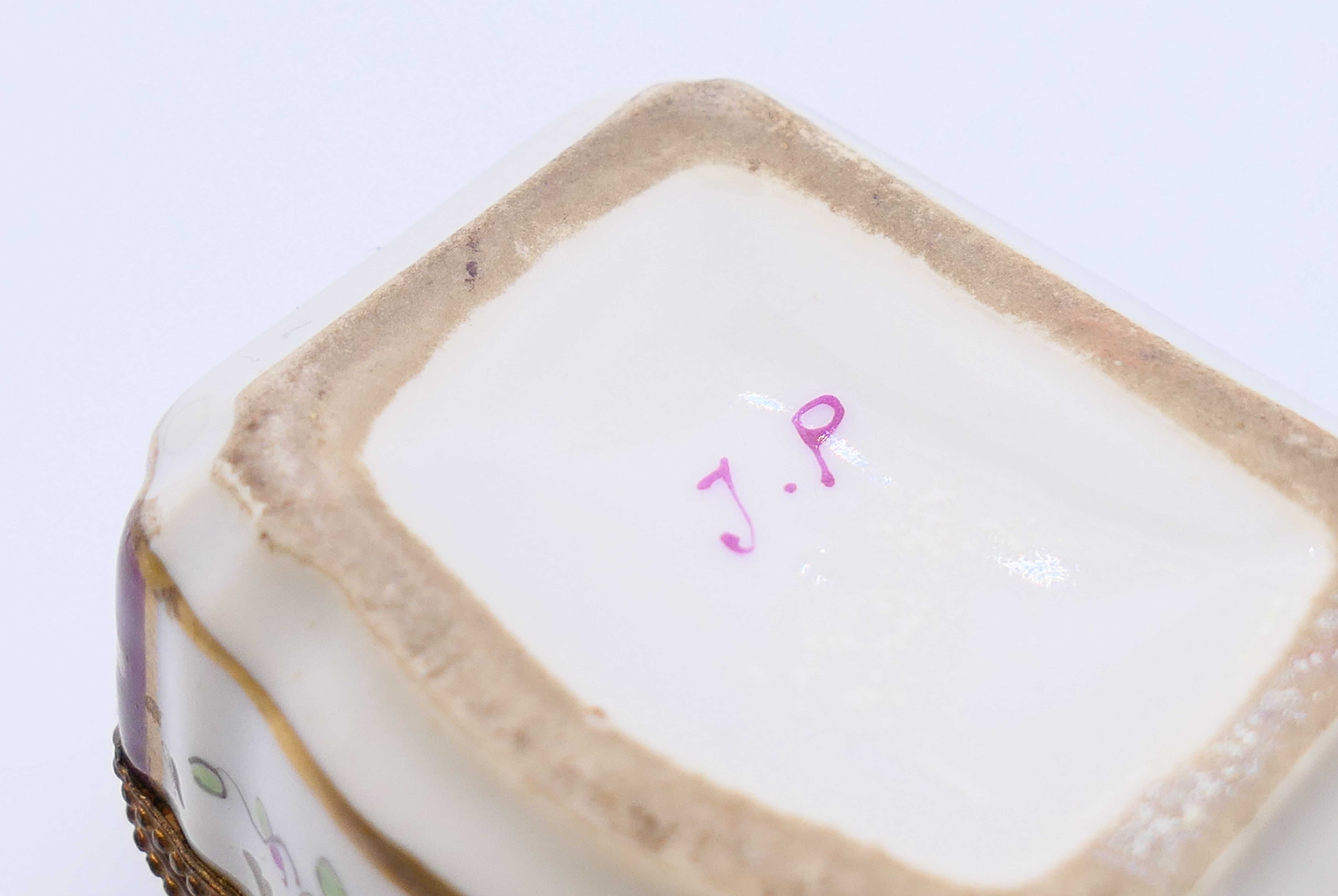 Three small decorative pill boxes, one porcelain, two enamel. The largest 6 cm x 5 cm. - Image 6 of 17